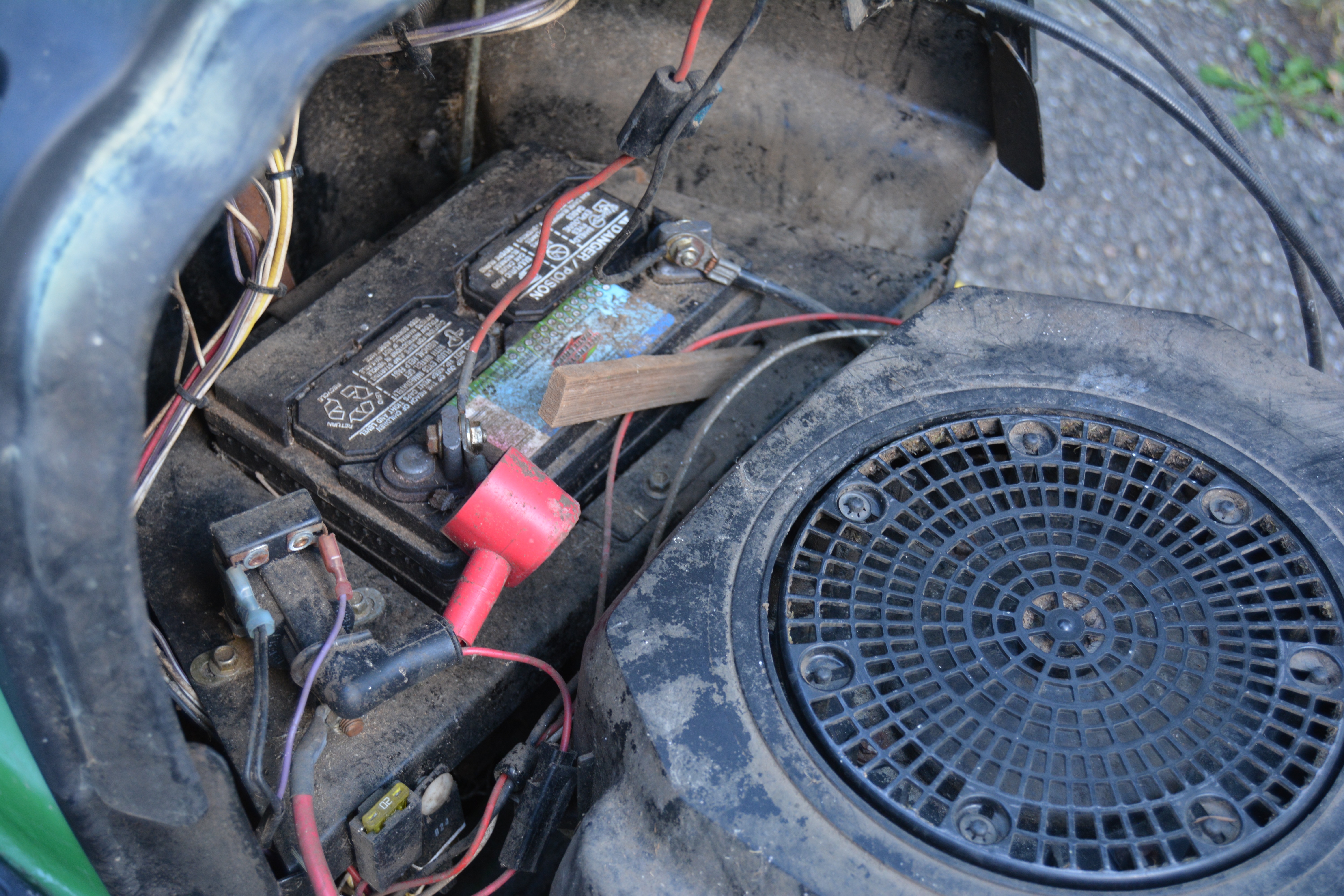 John Deere Tractor Mower L110 with Rear Grass Bagger