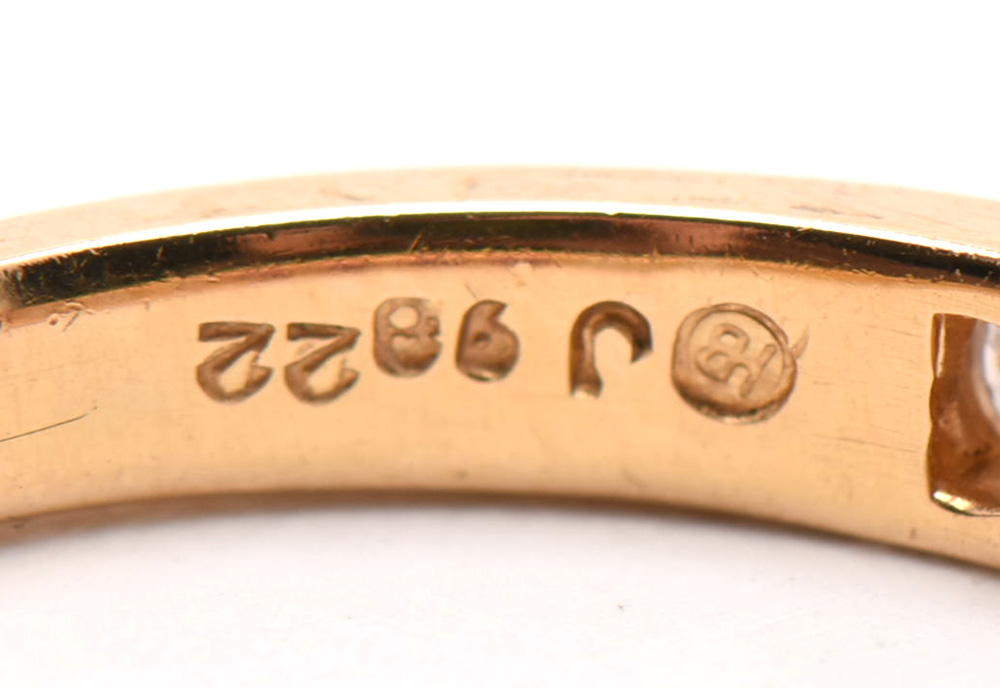 Oscar Heyman Brothers 18K Yellow Gold Diamond and Ruby Band Ring