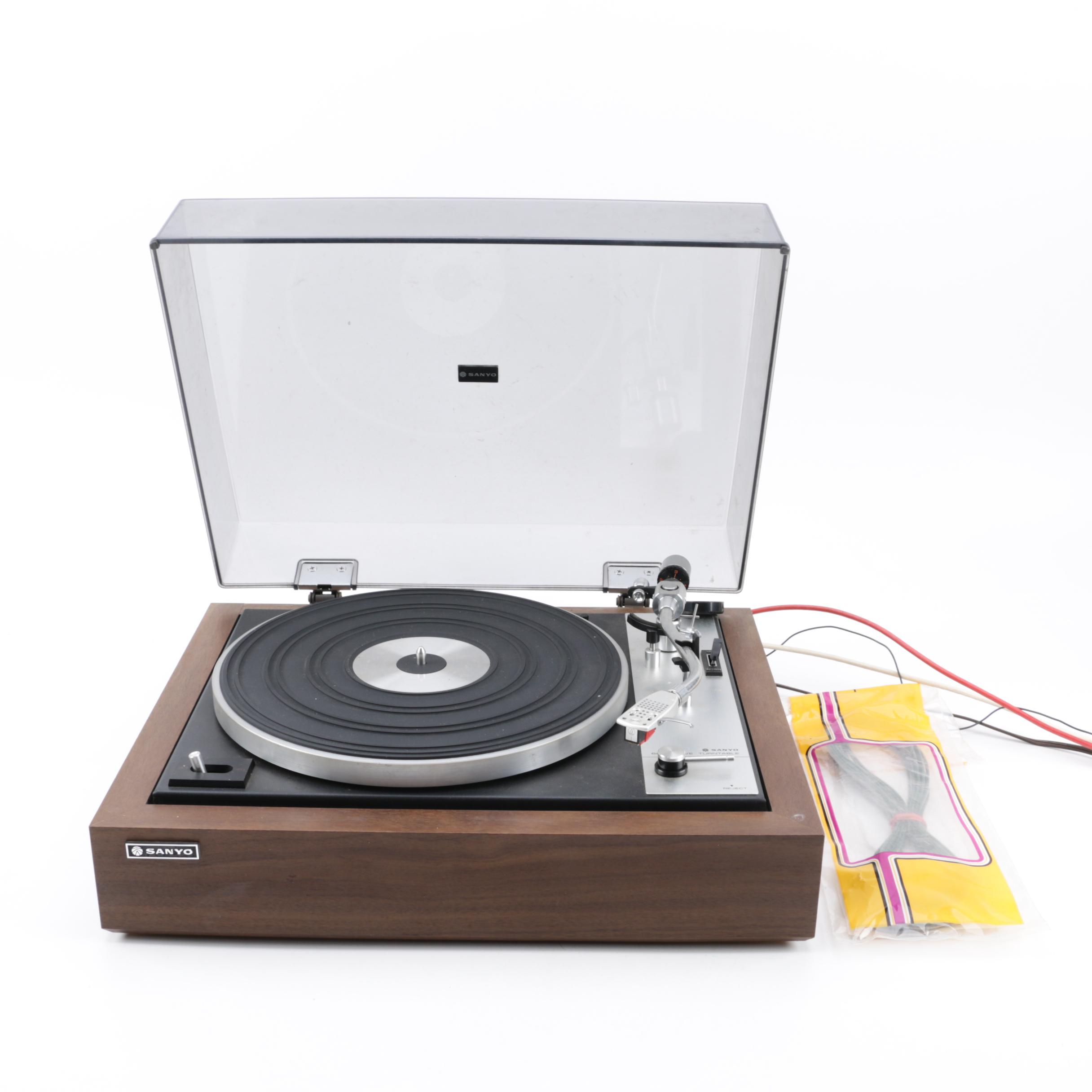Sanyo TP 600SA Belt Drive Turntable