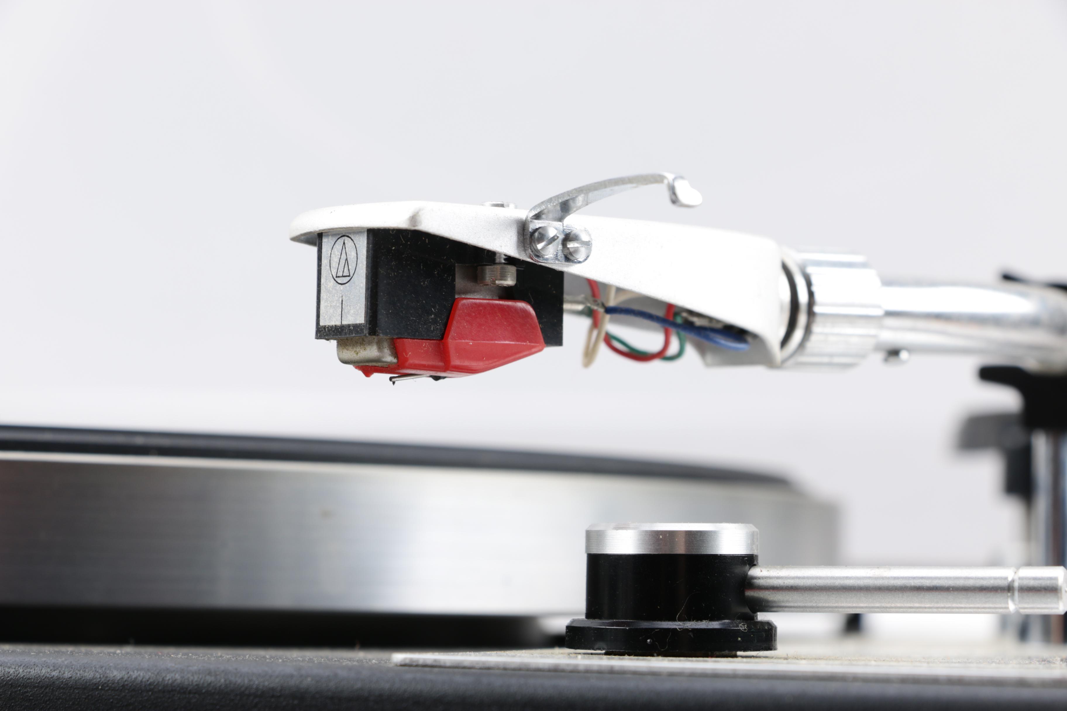 Sanyo TP 600SA Belt Drive Turntable