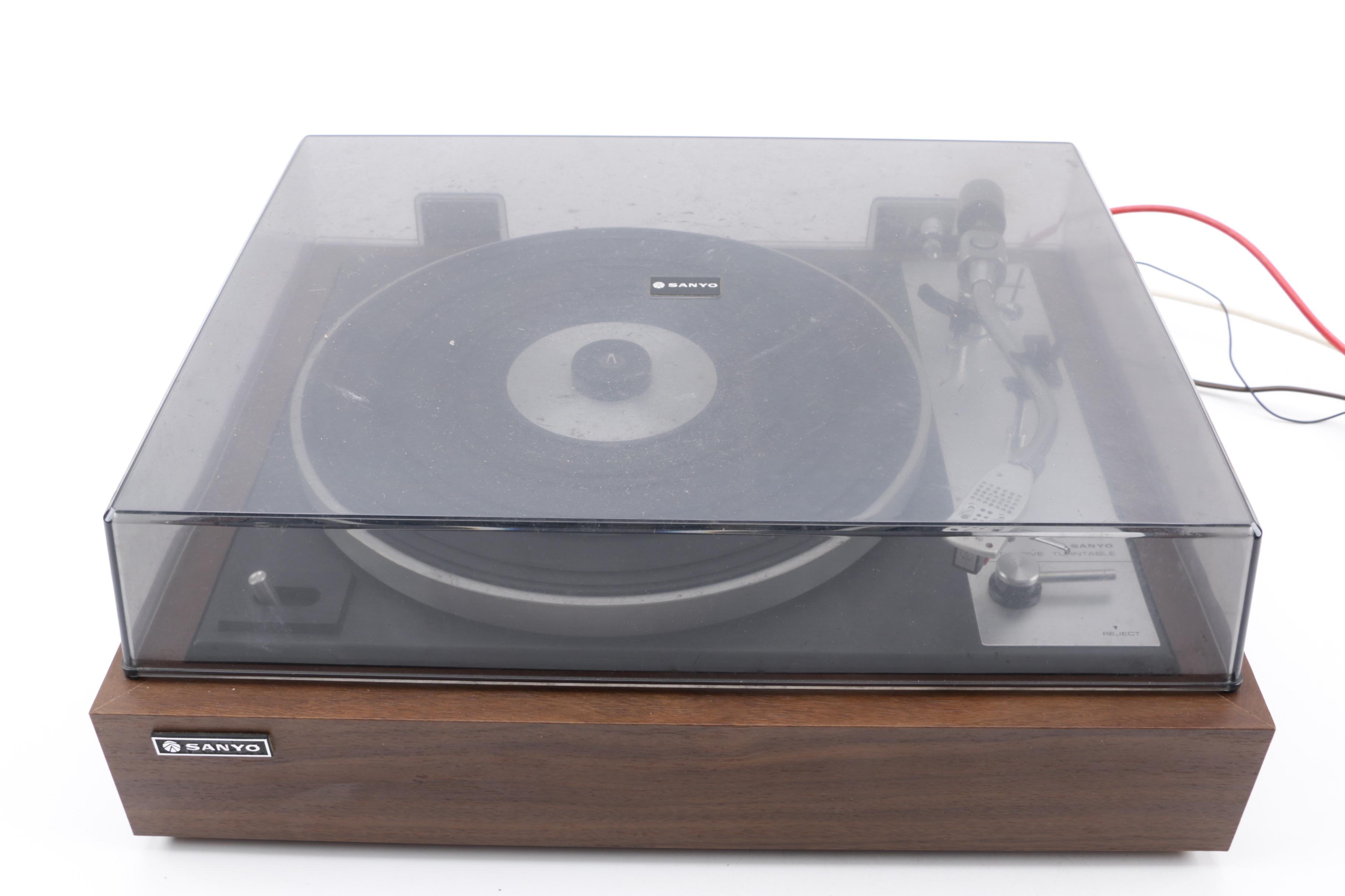 Sanyo TP 600SA Belt Drive Turntable