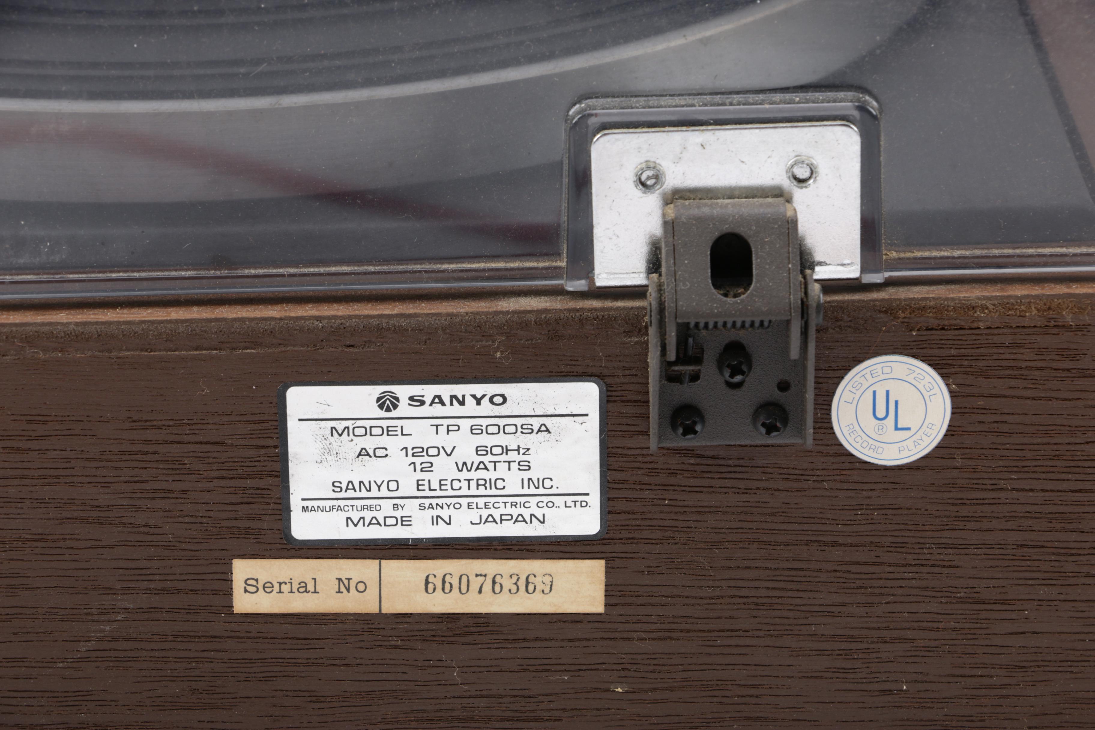 Sanyo TP 600SA Belt Drive Turntable