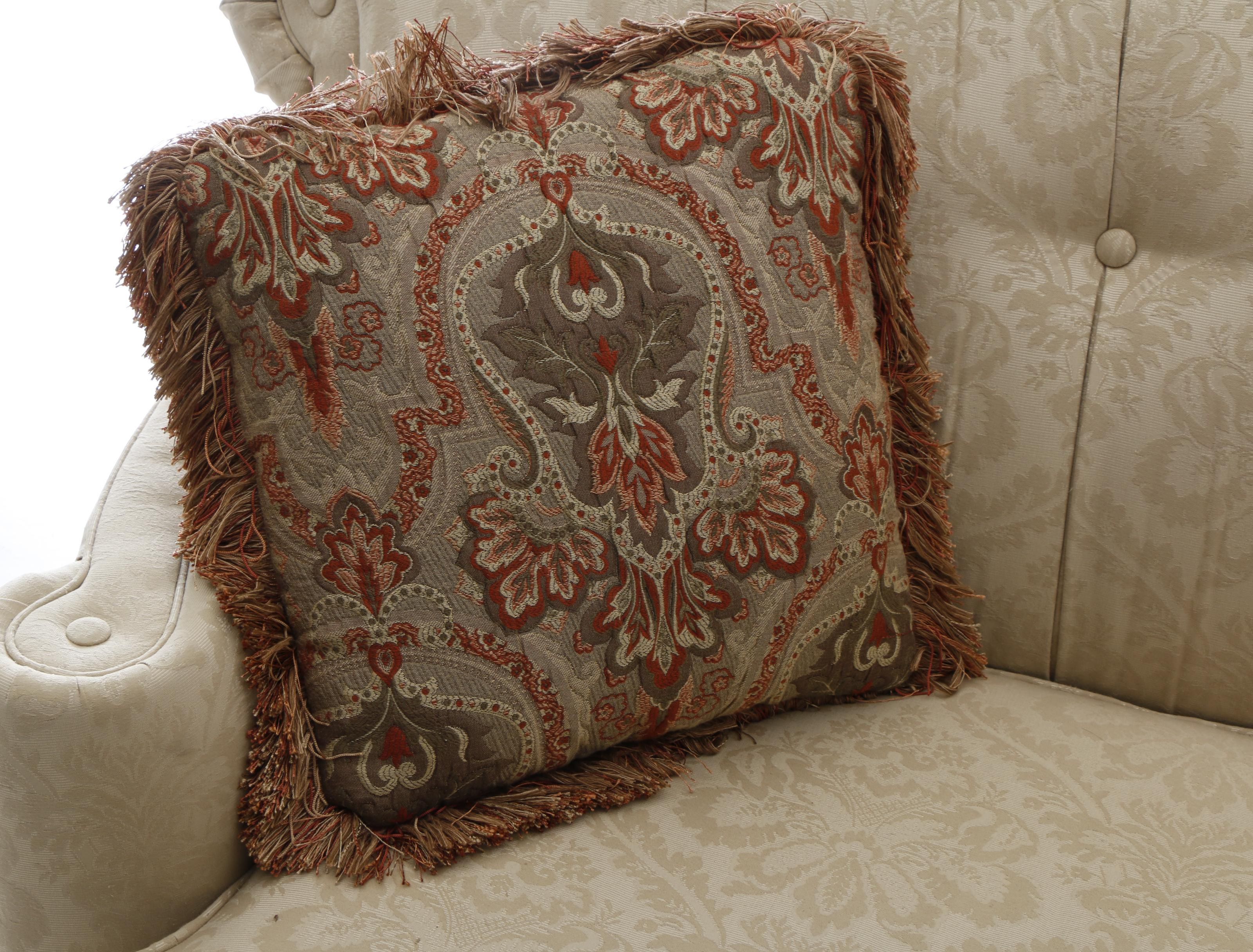 Traditional Temple Furniture Sofa