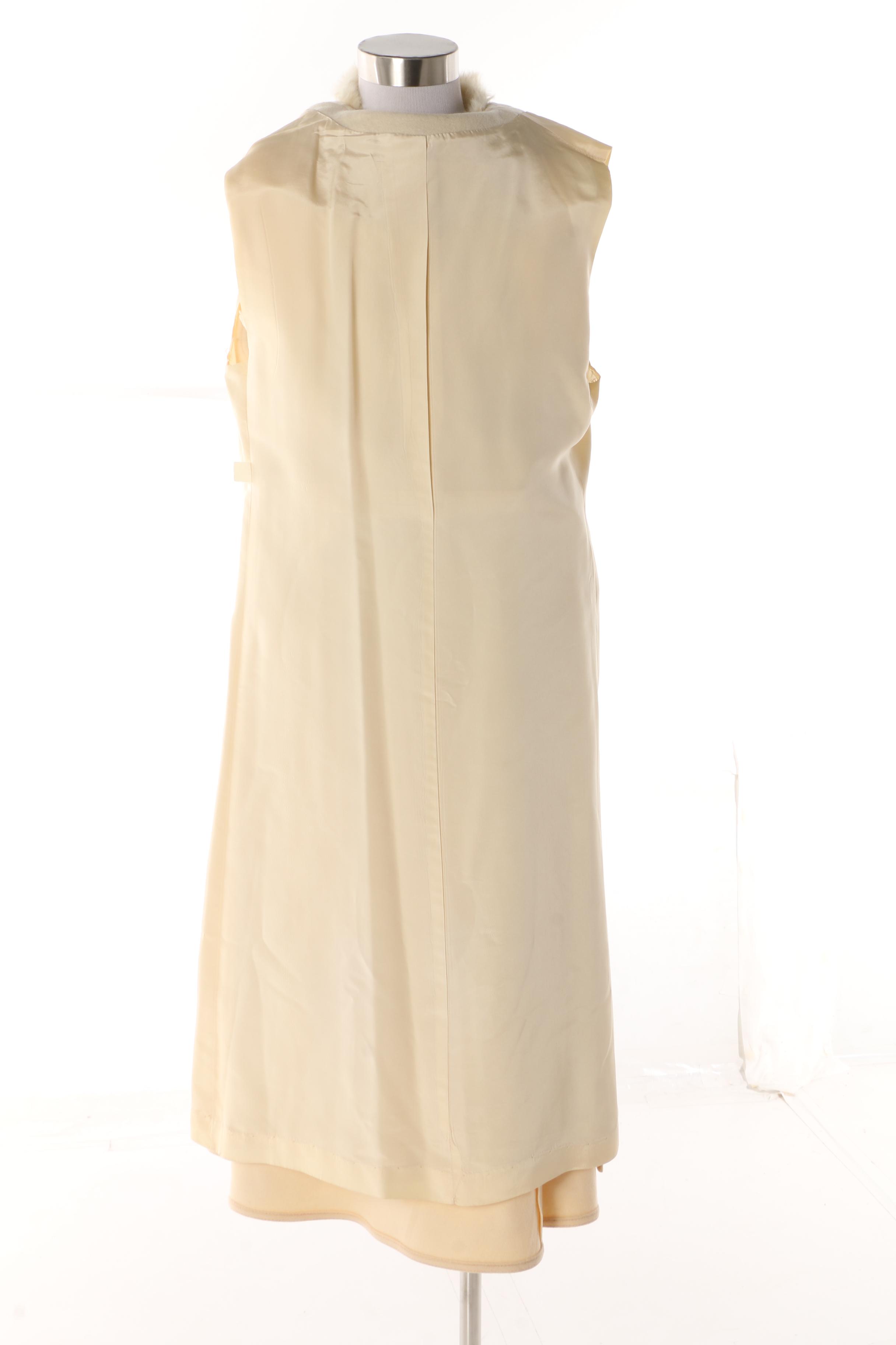 Women's Vintage Domino New York Cream Wool Cape Coat with Shearling Fur Collar