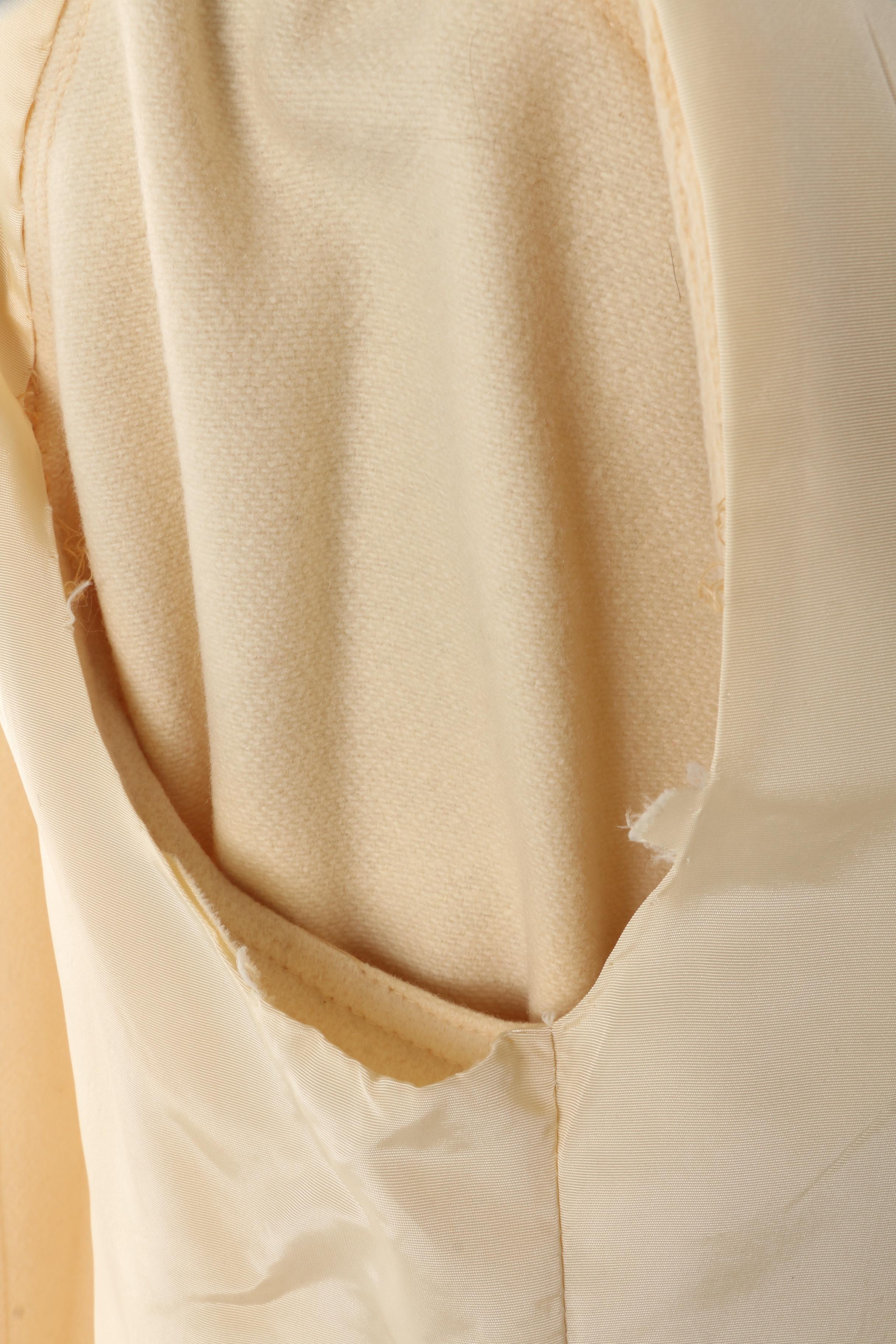 Women's Vintage Domino New York Cream Wool Cape Coat with Shearling Fur Collar