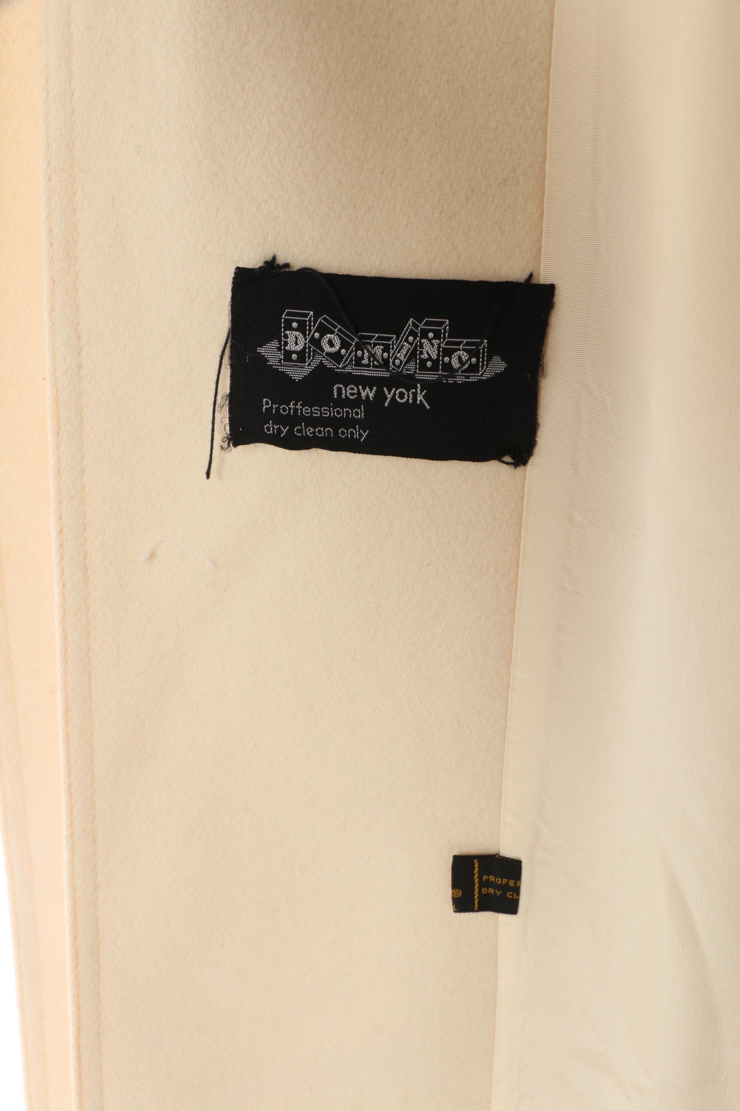 Women's Vintage Domino New York Cream Wool Cape Coat with Shearling Fur Collar