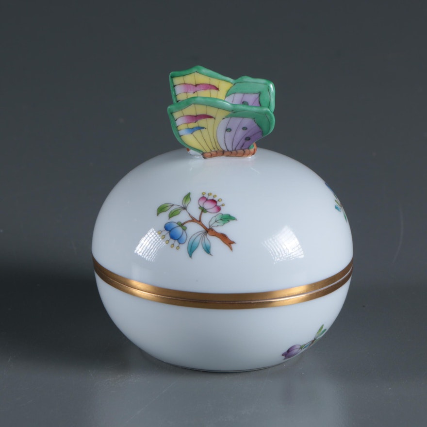 Herend "Queen Victoria" Trinket Box with Butterfly Finial