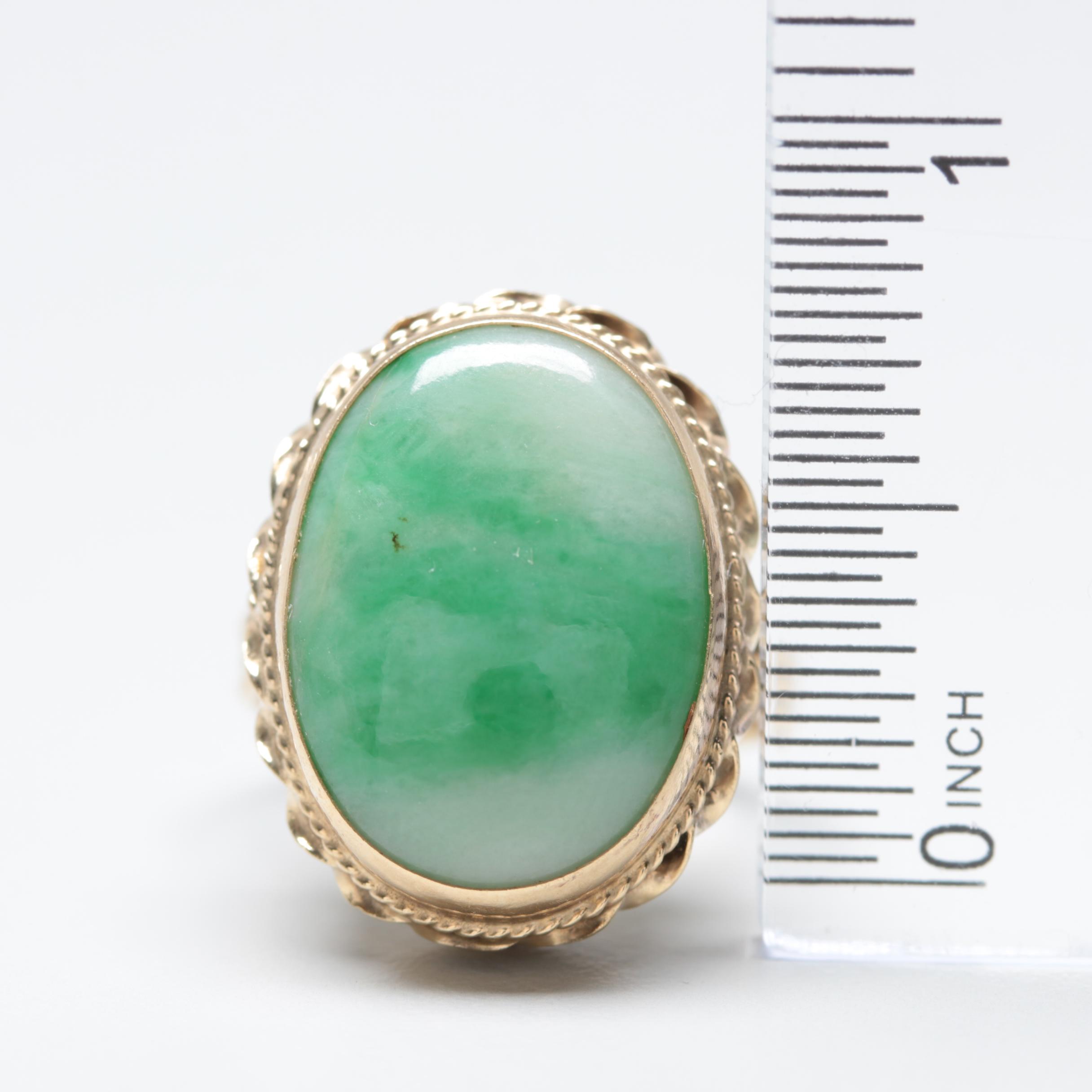 14K Yellow Gold Jadeite Ring