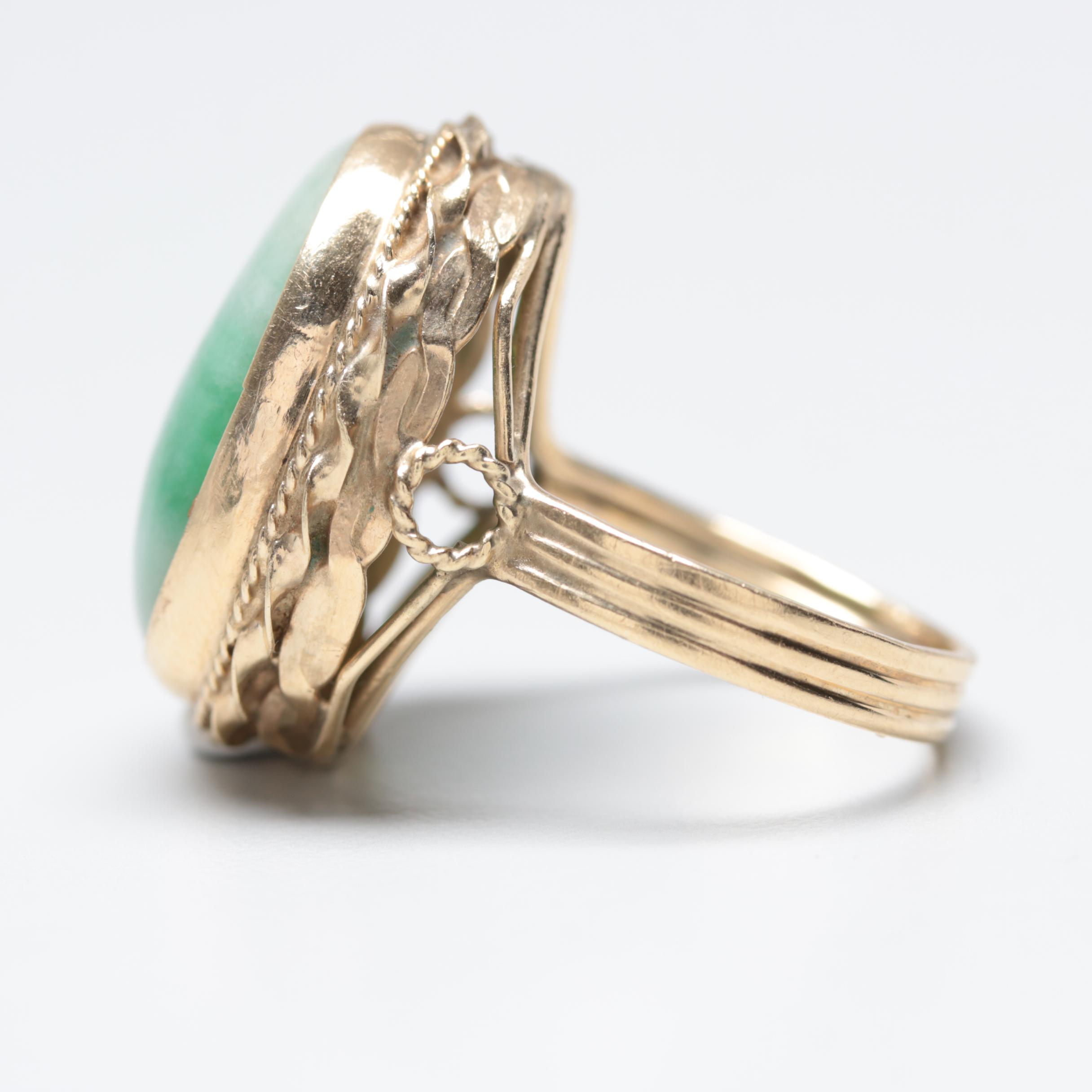 14K Yellow Gold Jadeite Ring