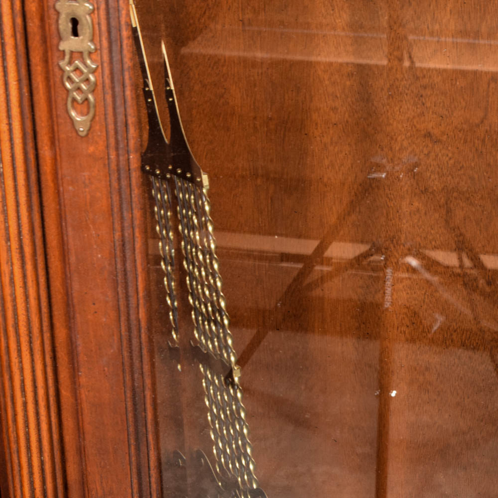 Howard Miller "Traditional Collection" Triple Chime Grandfather Clock