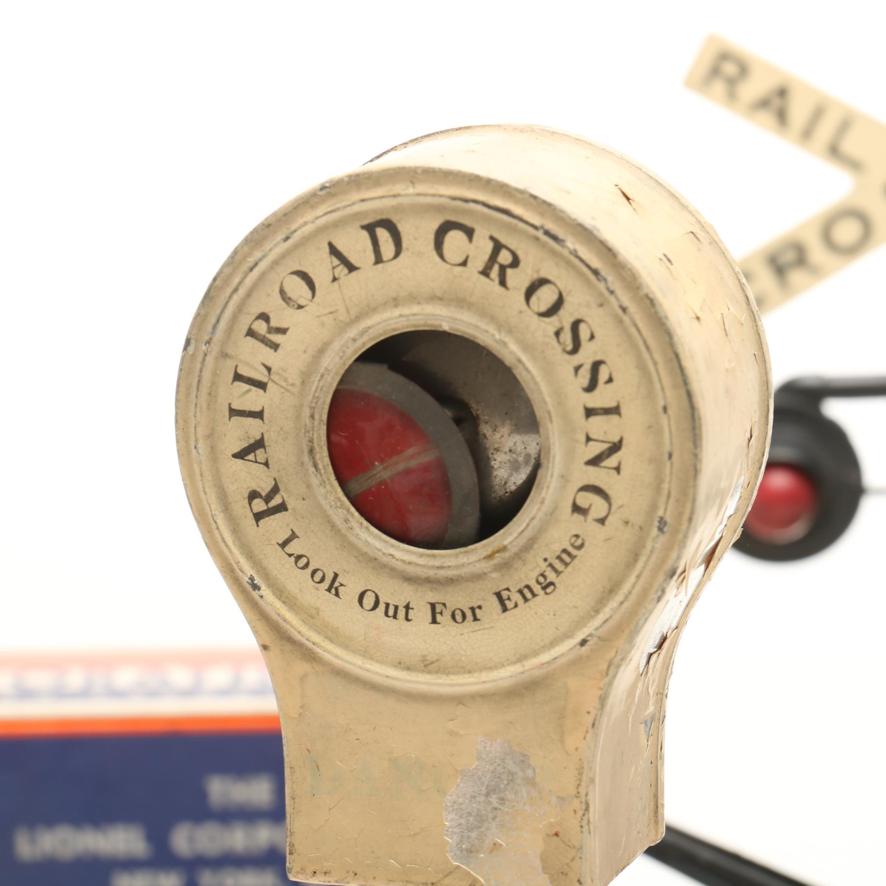 Lionel Street Lights and Railroad Signs