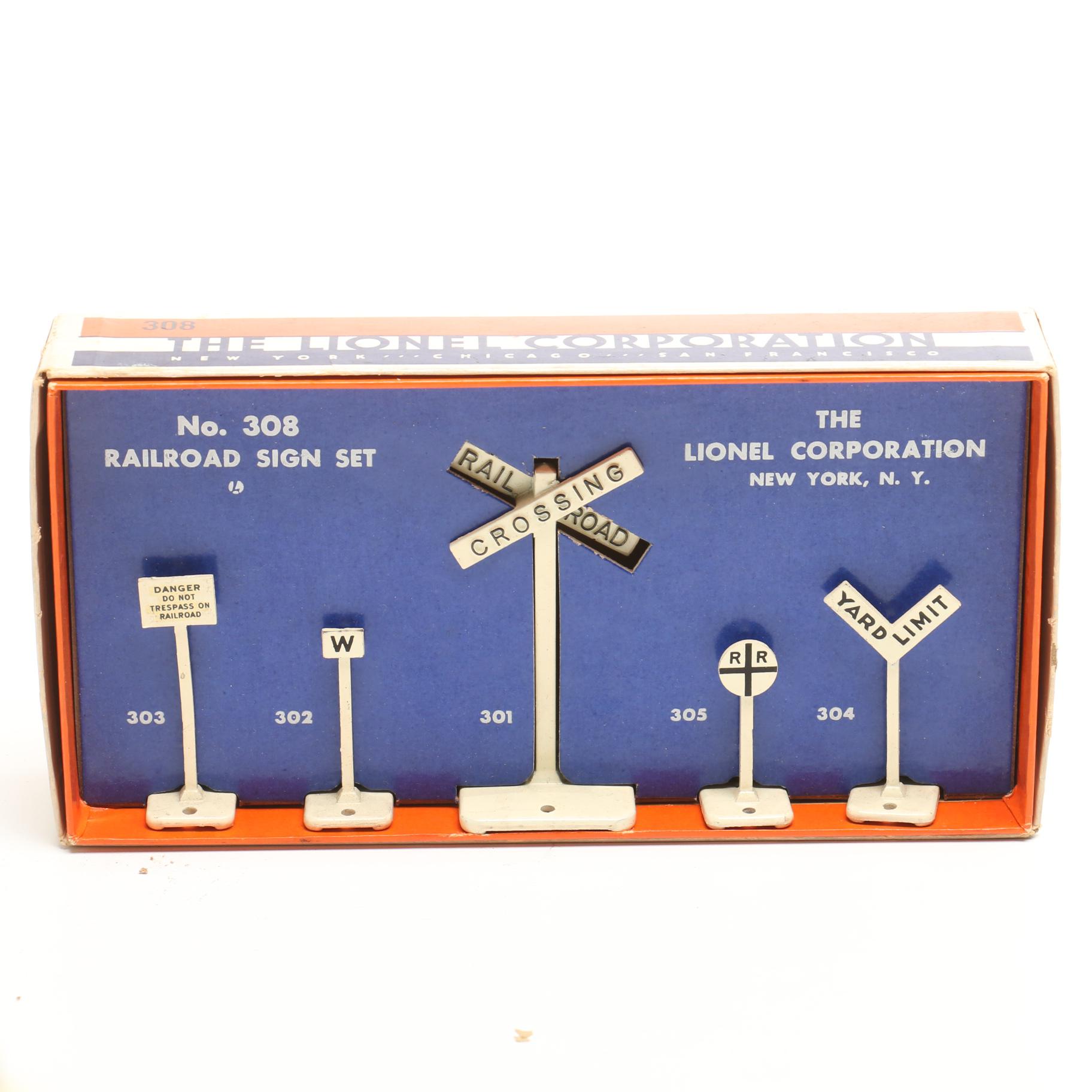 Lionel Street Lights and Railroad Signs