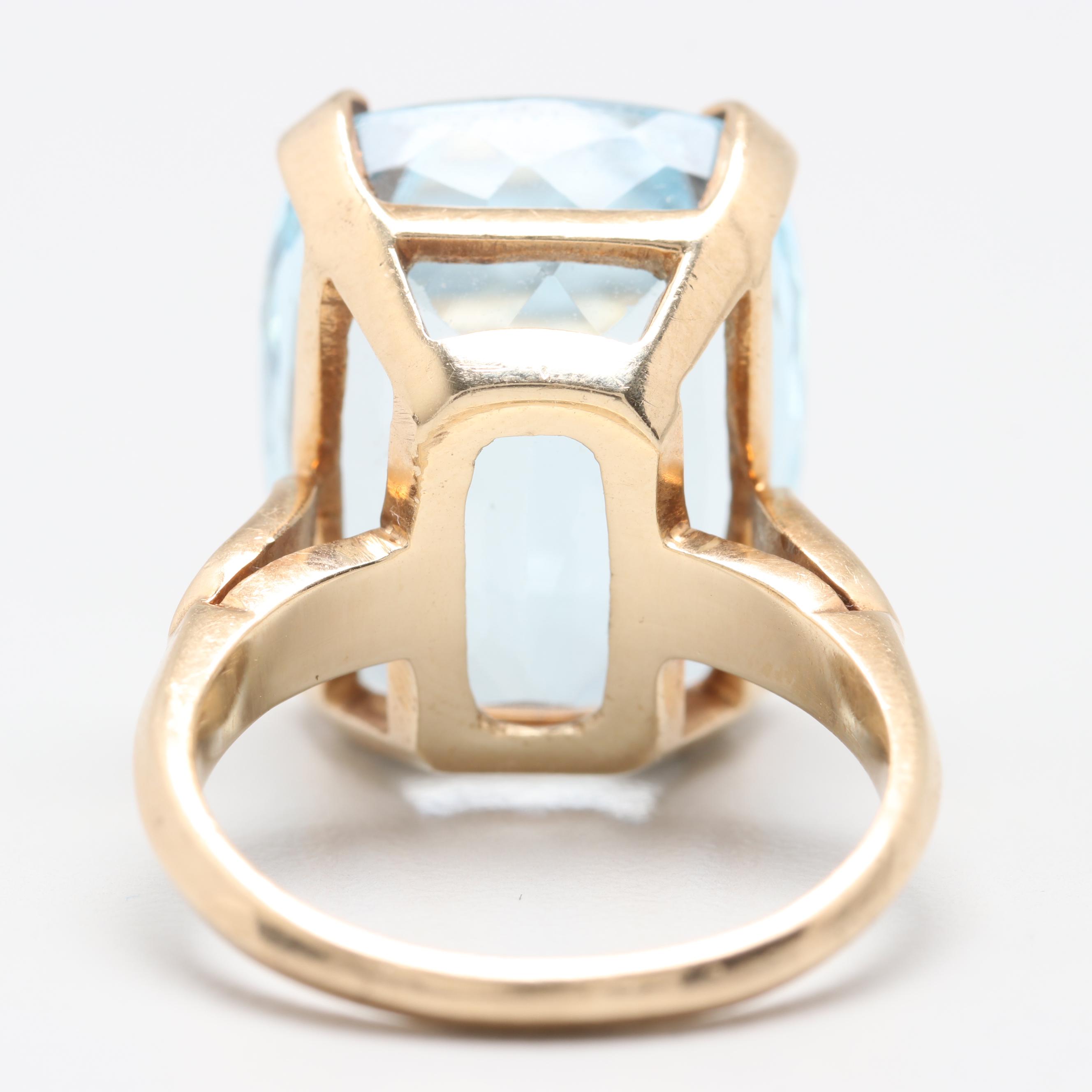 10K Yellow Gold 10.80 CT Topaz Ring