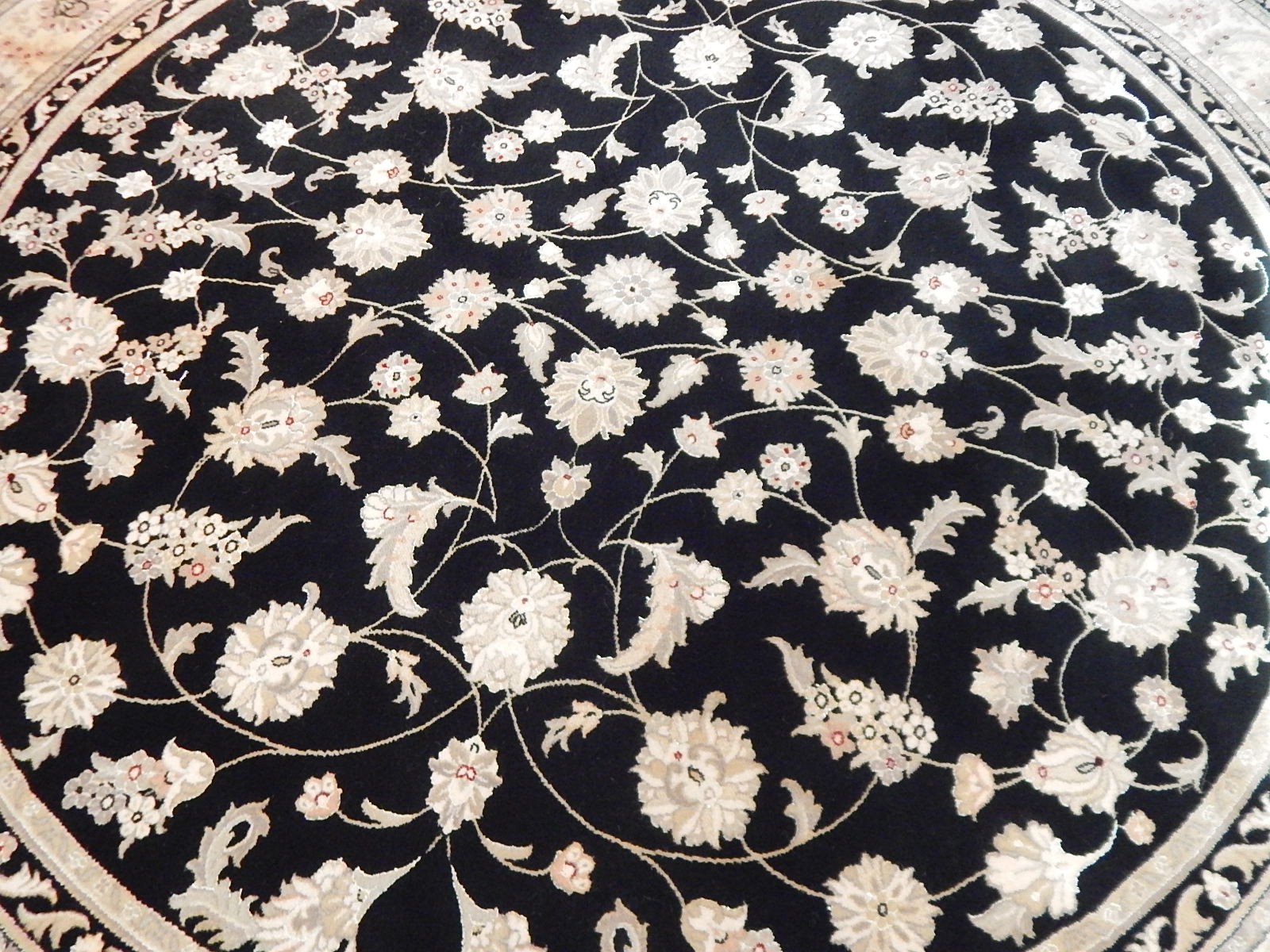 Karastan Round Persian Renaissance "Kashan" Area Rug