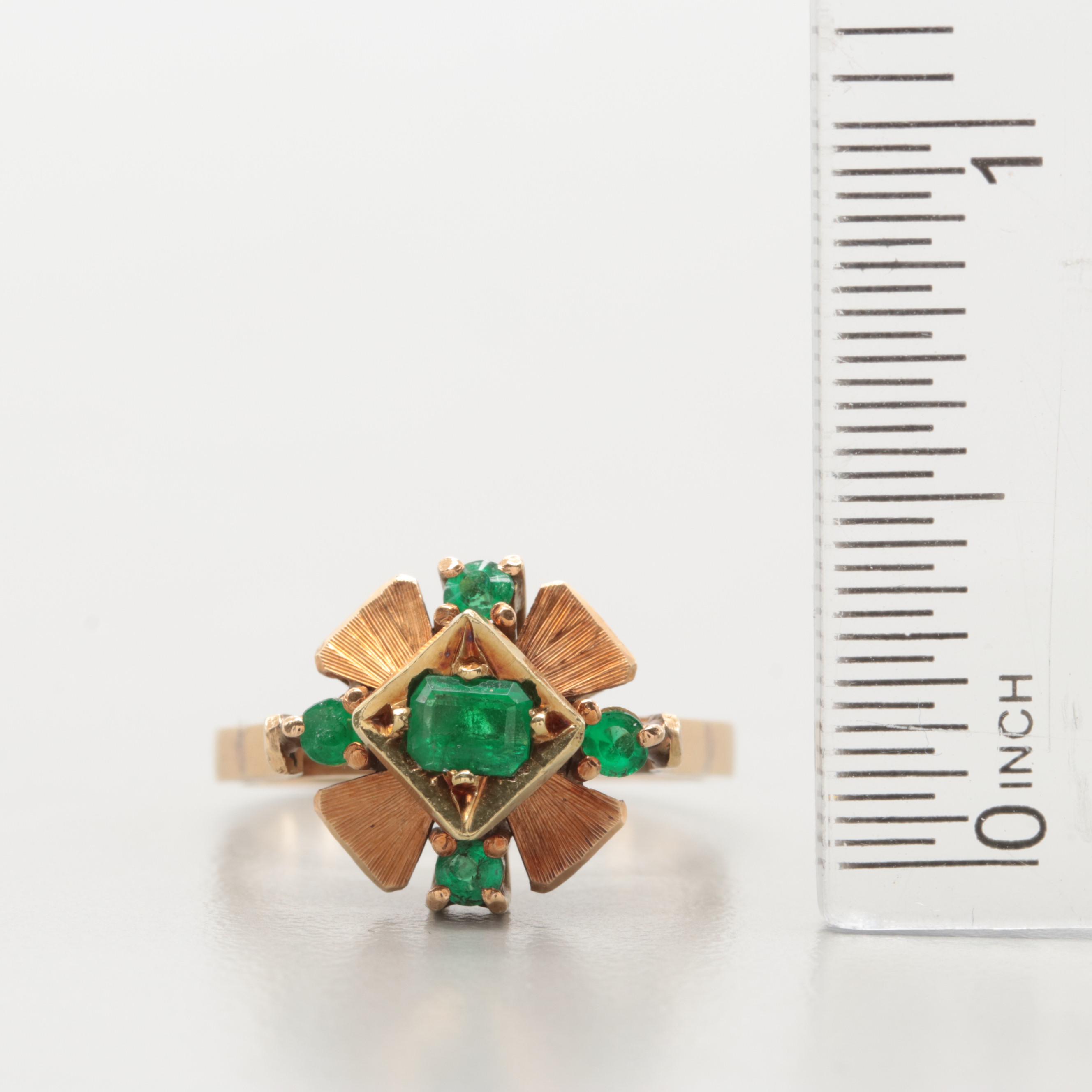 18K Yellow Gold Emerald Ring