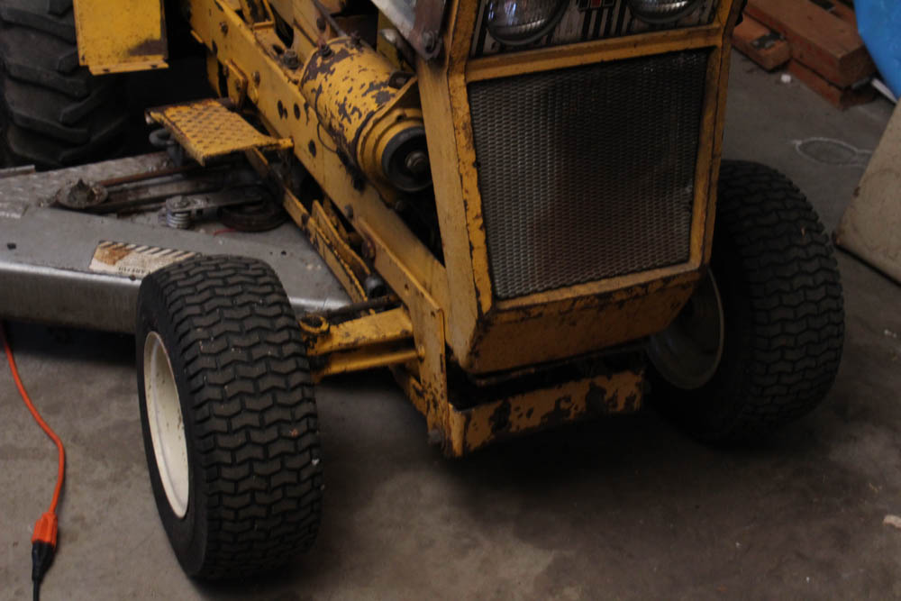 International Cub Cadet 125 Hydrostatic Tractor