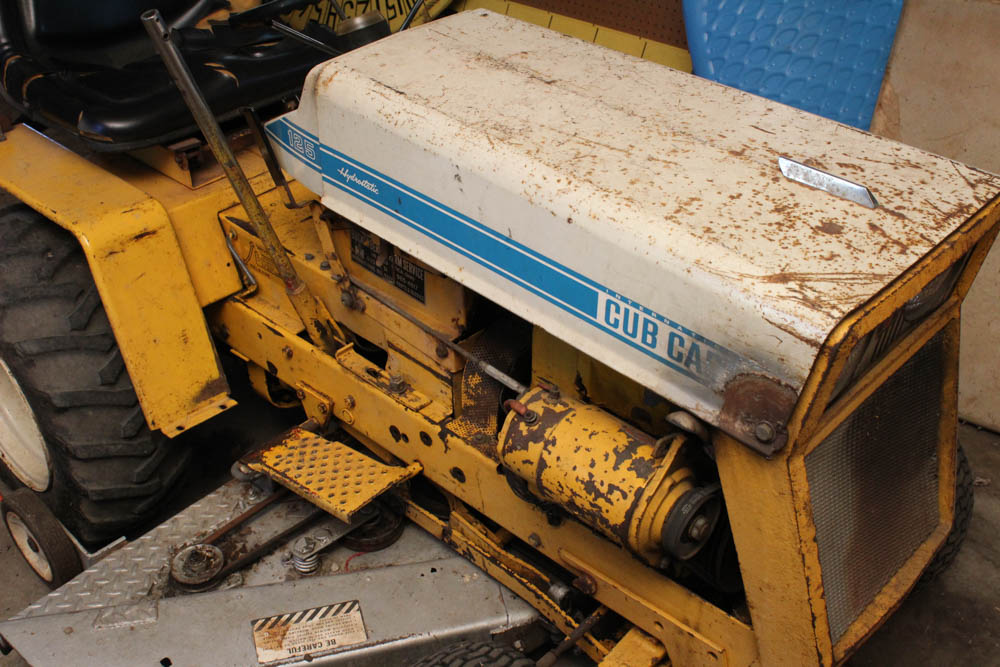 International Cub Cadet 125 Hydrostatic Tractor