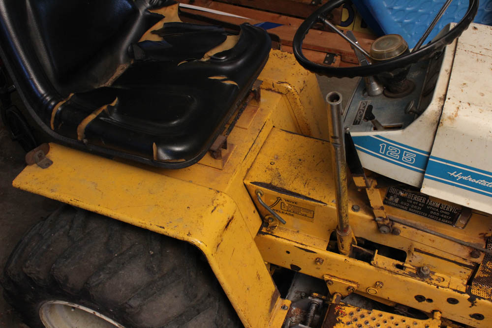 International Cub Cadet 125 Hydrostatic Tractor