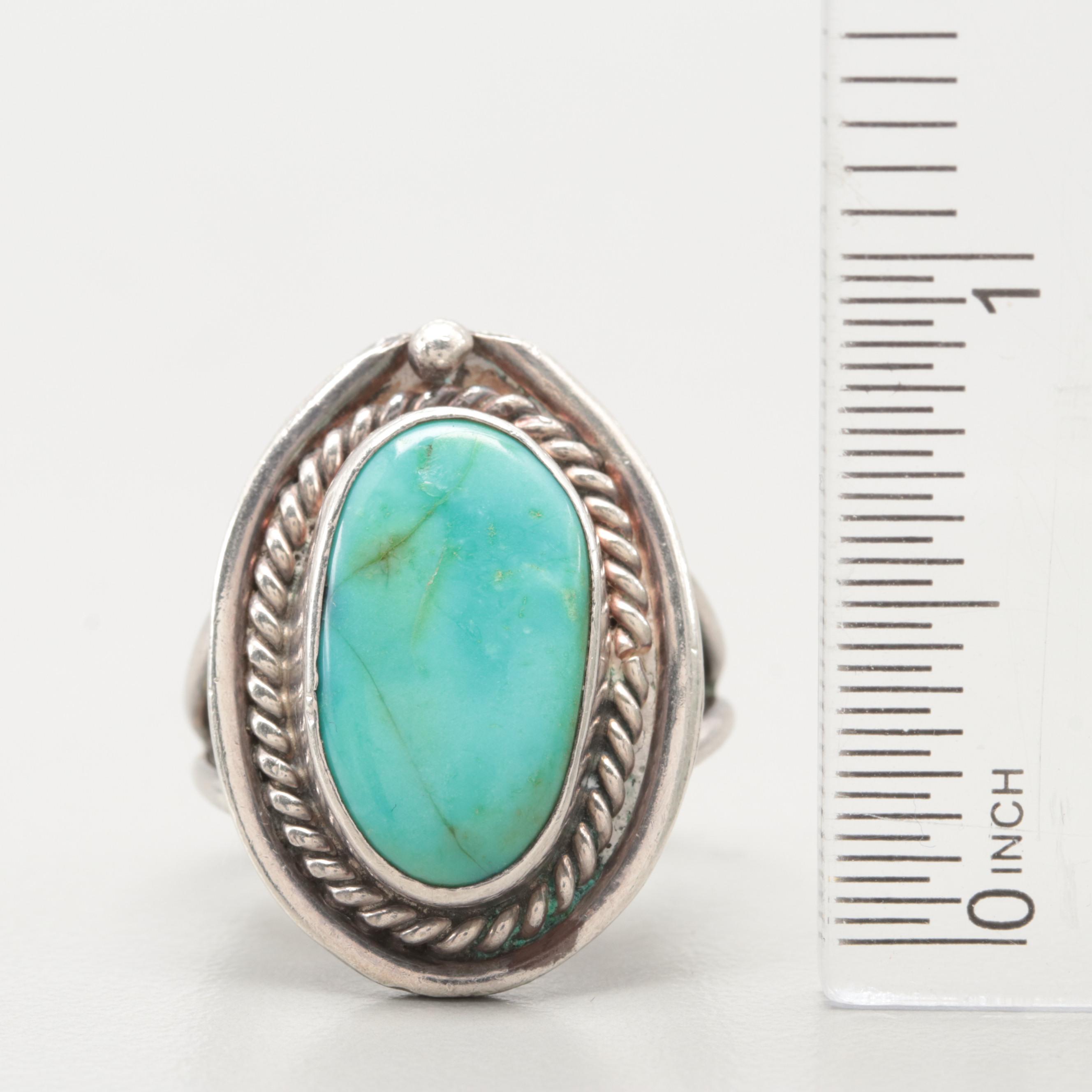 Southwestern Style Sterling Silver Turquoise Ring