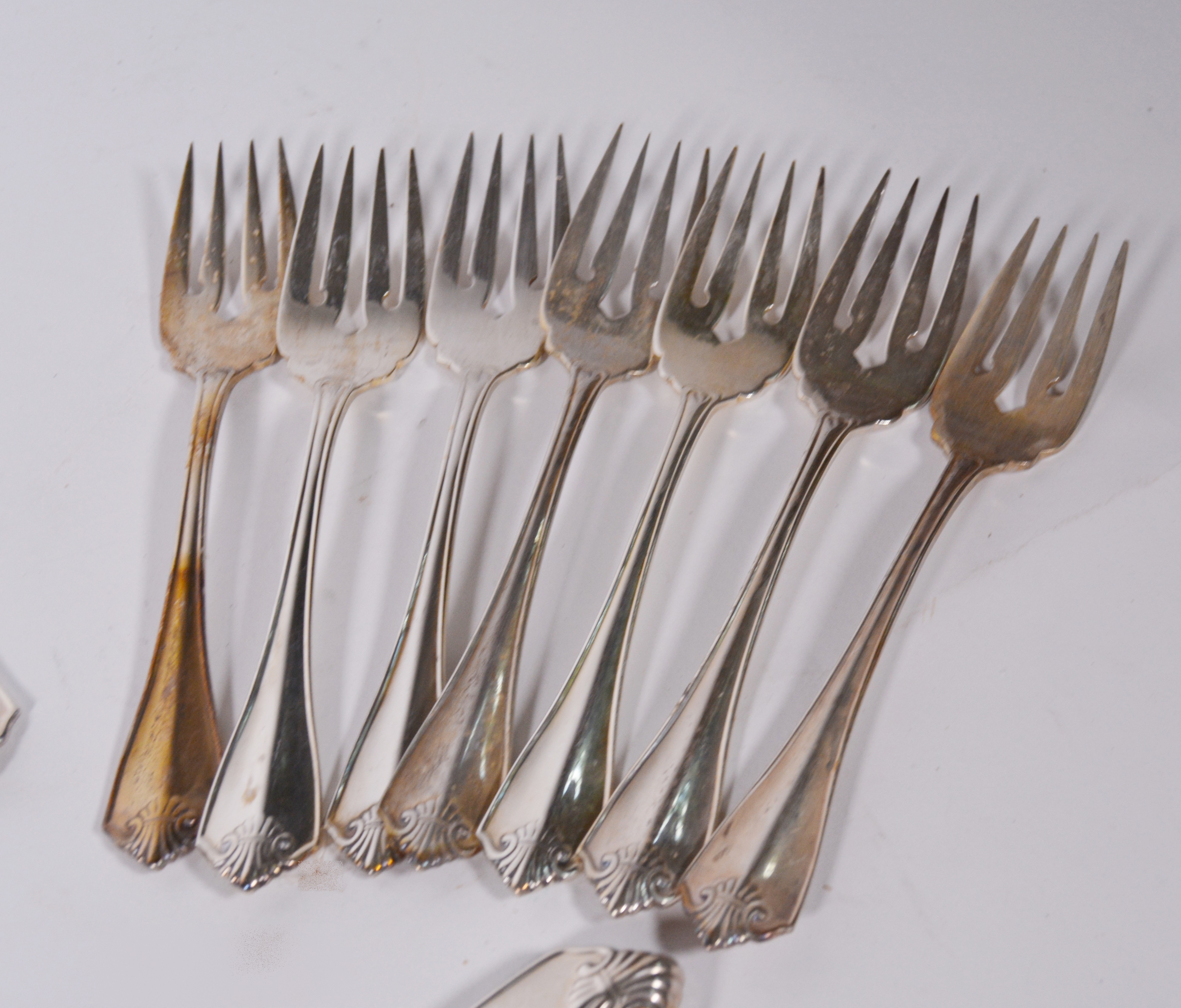 Rogers Oneida "King James" Silver Plate Flatware and Serveware Set