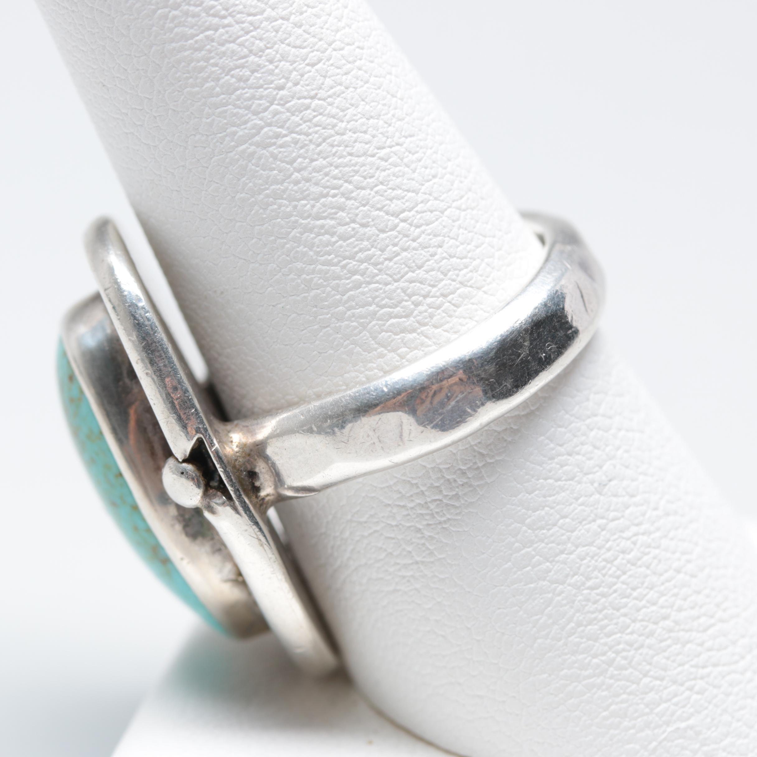 Southwestern Style Sterling Silver Turquoise Ring