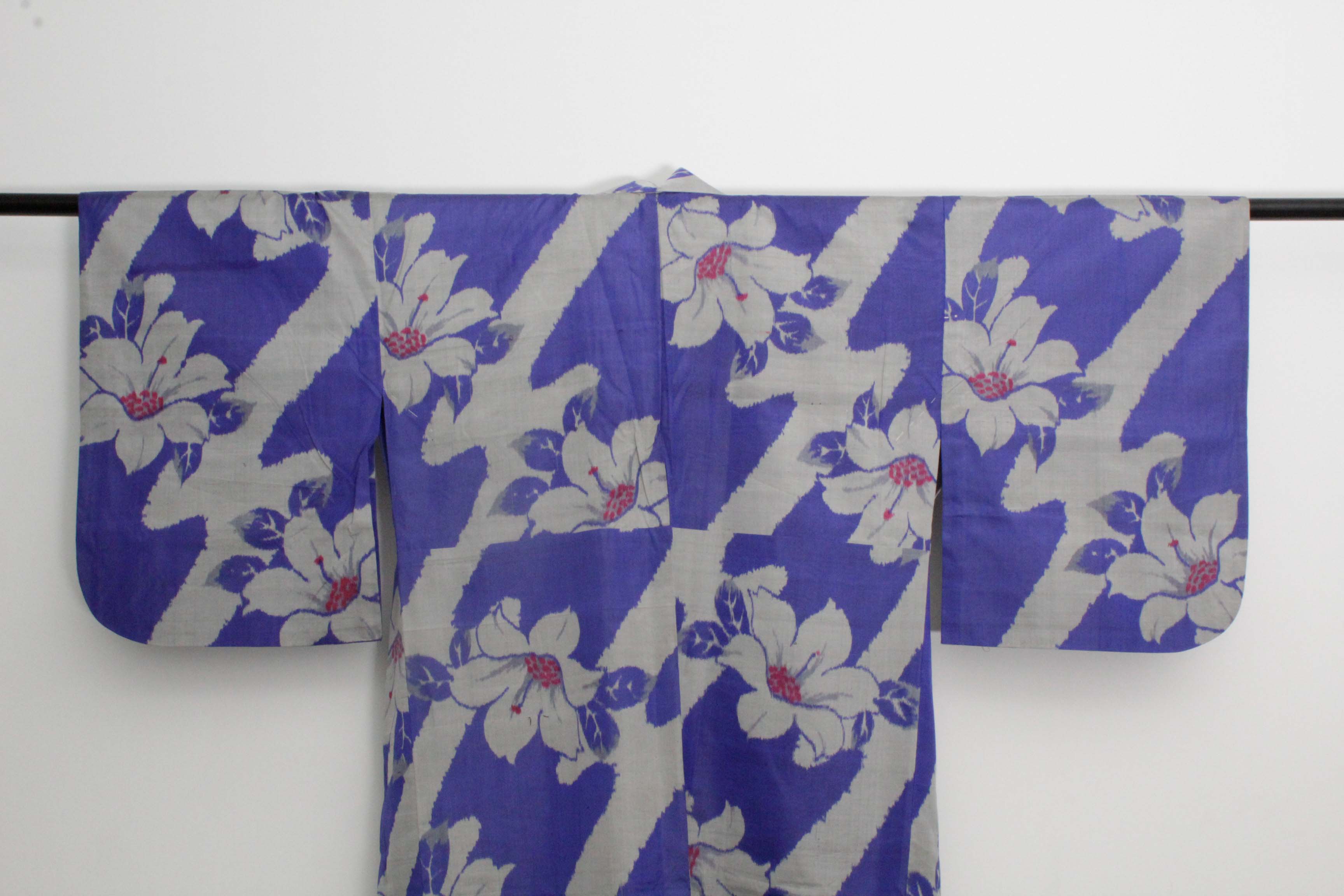 Circa 1925 Vintage Handwoven Kasuri Ikat Silk Kimono