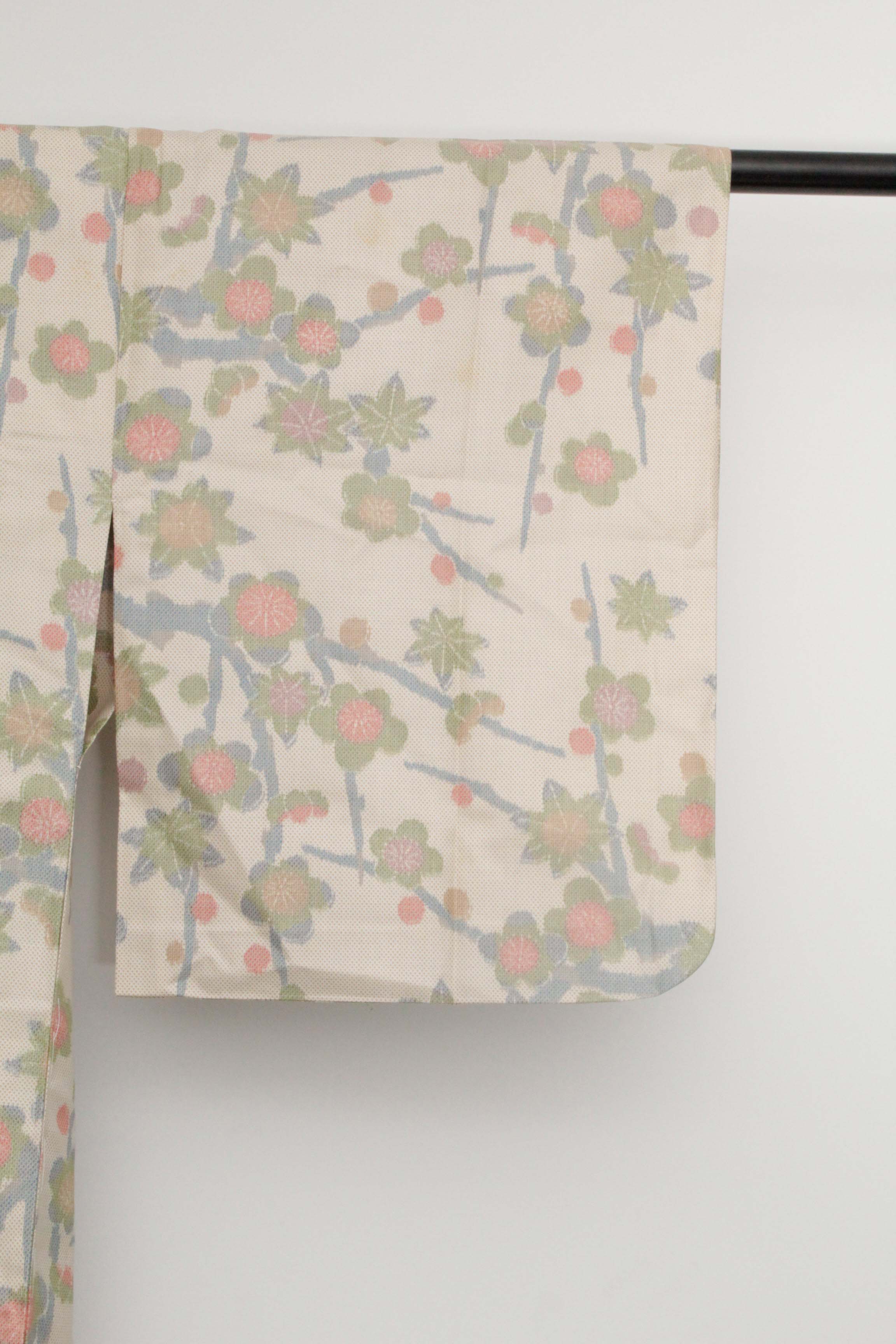 Circa 1950 Vintage Handwoven Oshima Silk Kimono