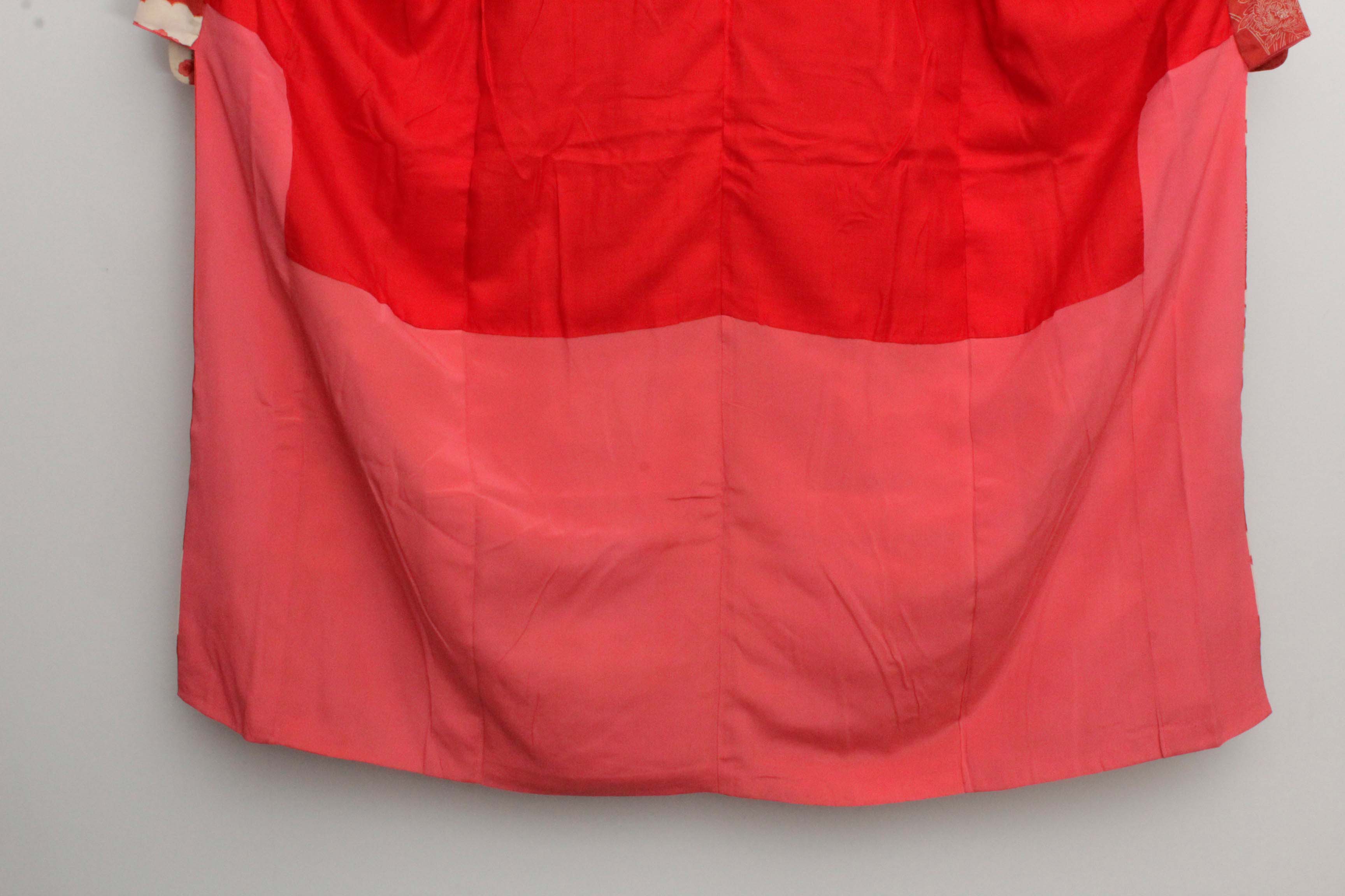 Circa 1900 Antique Handwoven Silk Crepe Damask Kimono