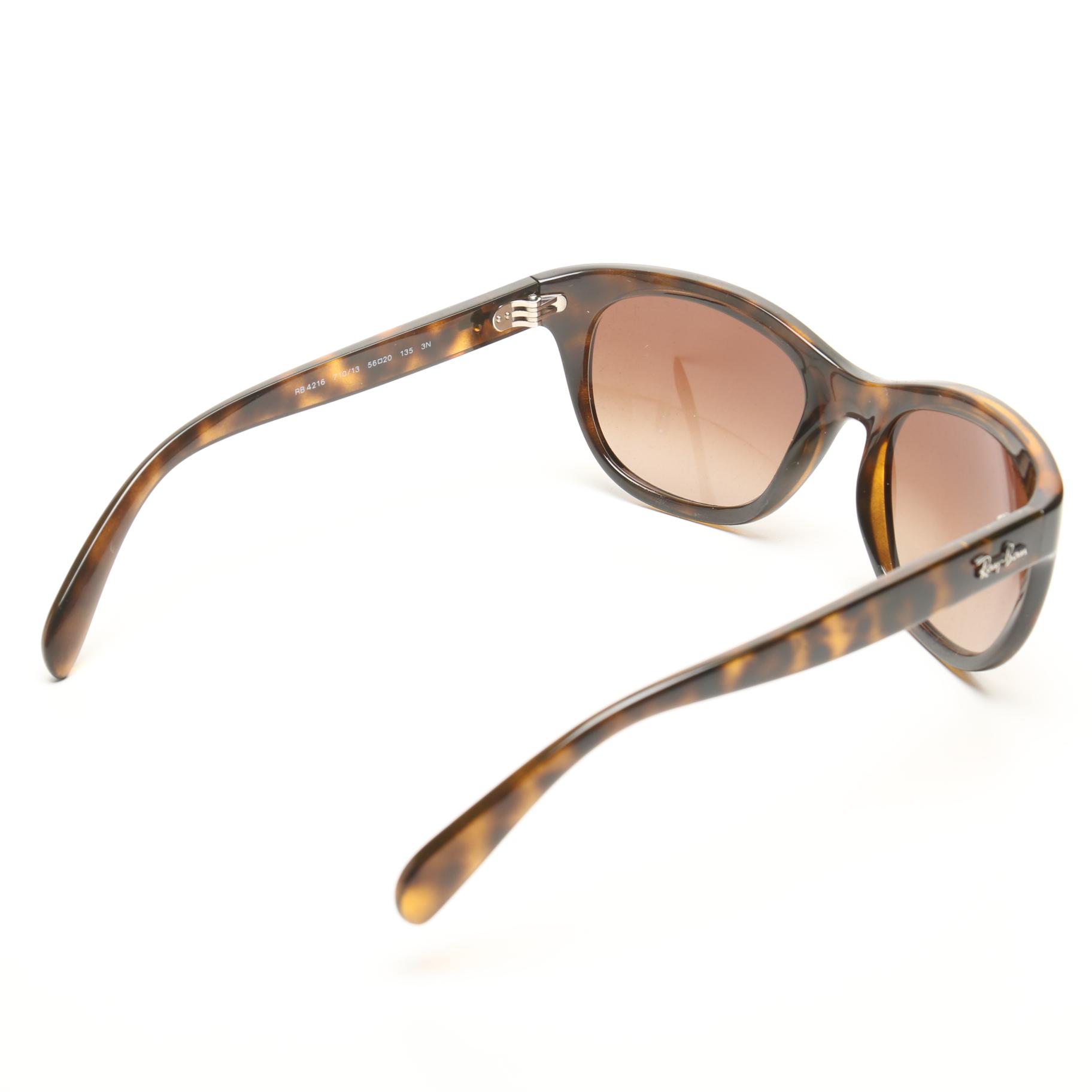 Ray-Ban Tortoiseshell-Style Sunglasses