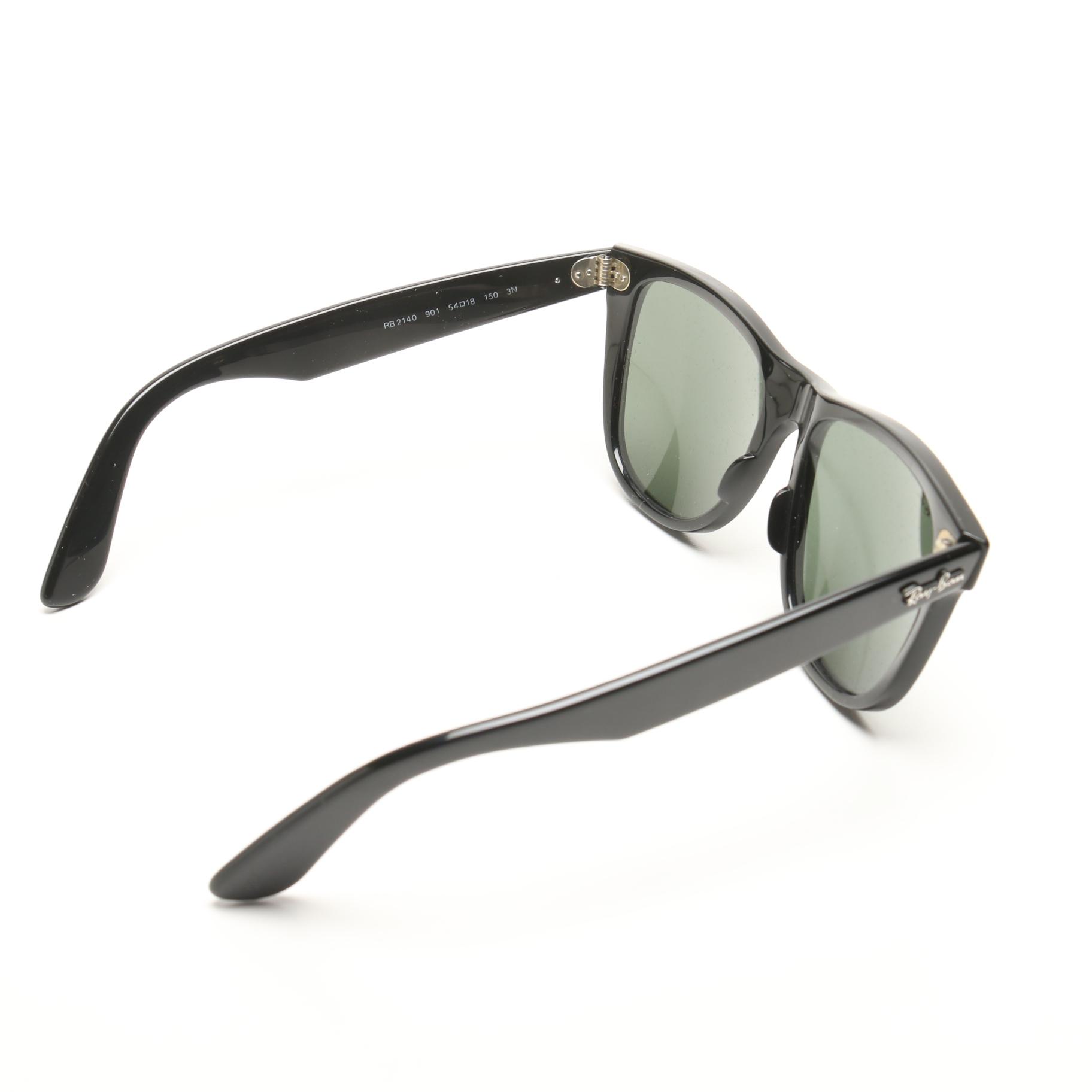Ray-Ban Black Wayfarer Sunglasses