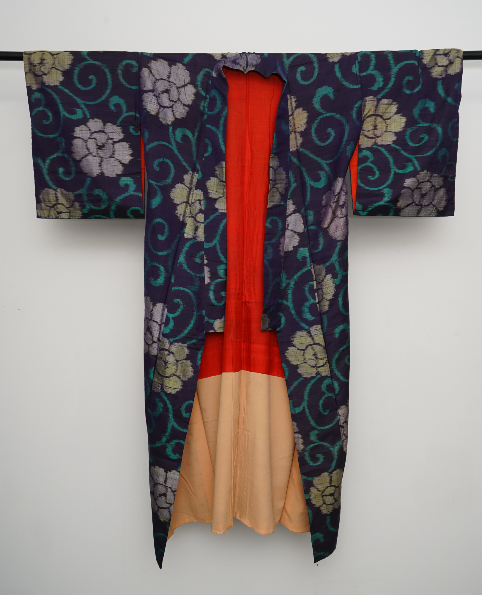 Circa 1925 Vintage Handwoven Ikat Meisen Silk Kimono
