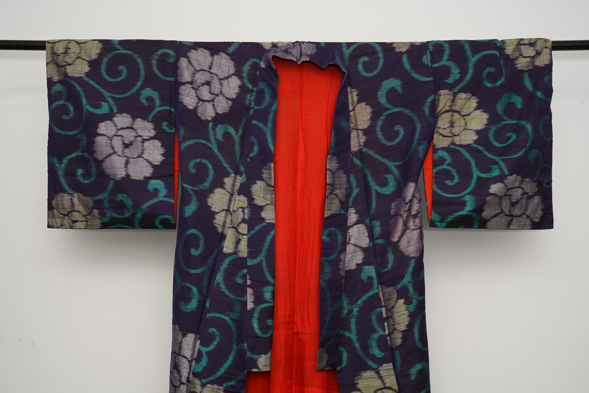 Circa 1925 Vintage Handwoven Ikat Meisen Silk Kimono