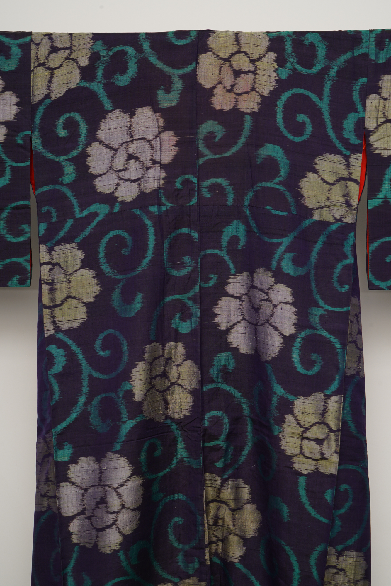 Circa 1925 Vintage Handwoven Ikat Meisen Silk Kimono