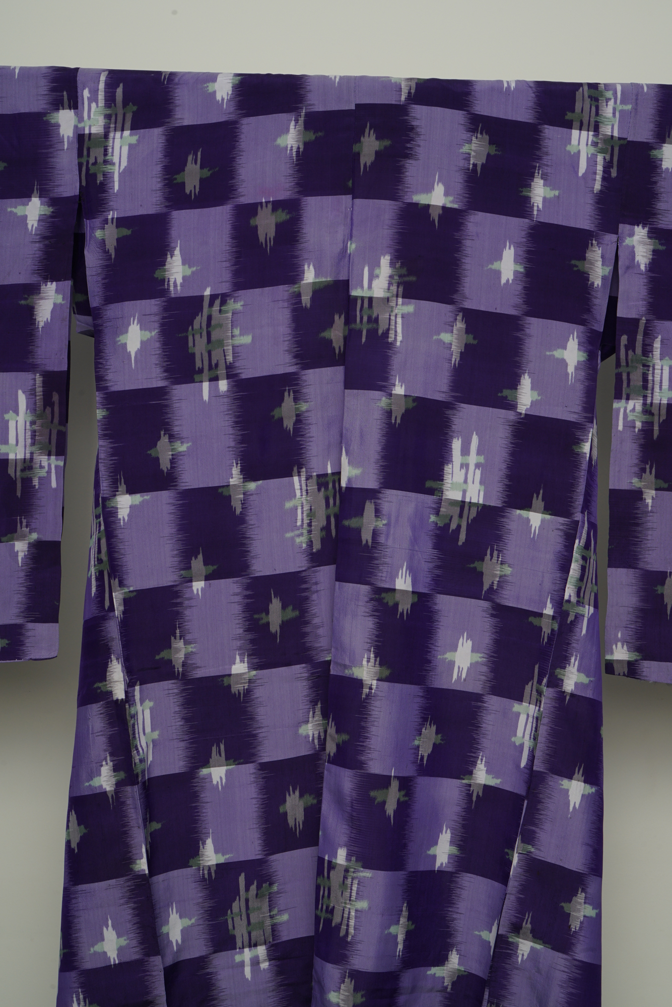 Circa 1940 Vintage Handwoven Kasuri Ikat Silk Kimono