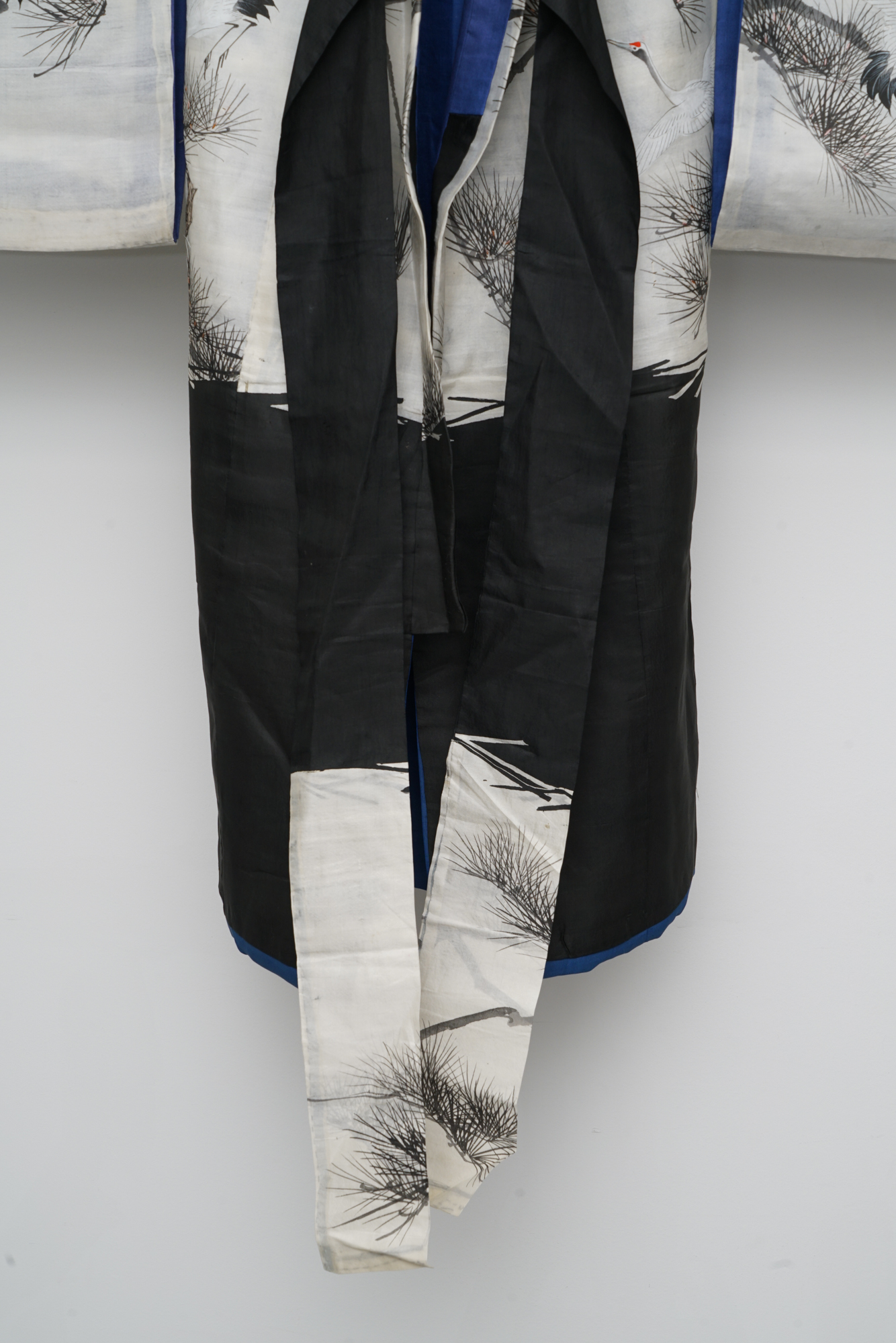 Circa 1870 Meiji Period Handwoven Silk Five Crested Miyamairi Infant Kimono