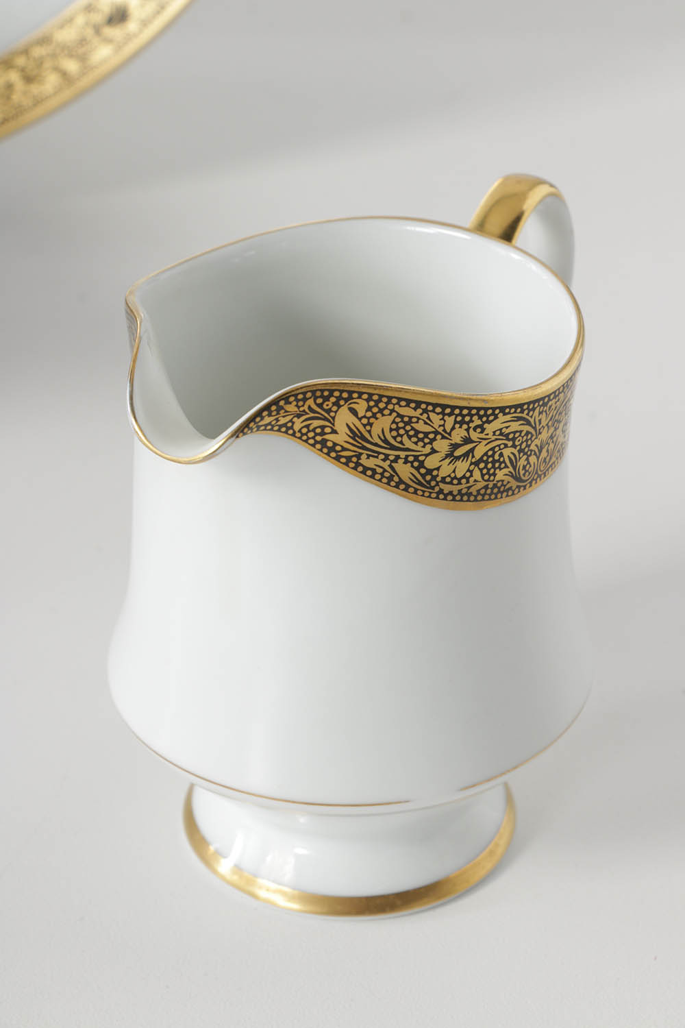 Sango China "Hampton" Porcelain Dinner Service