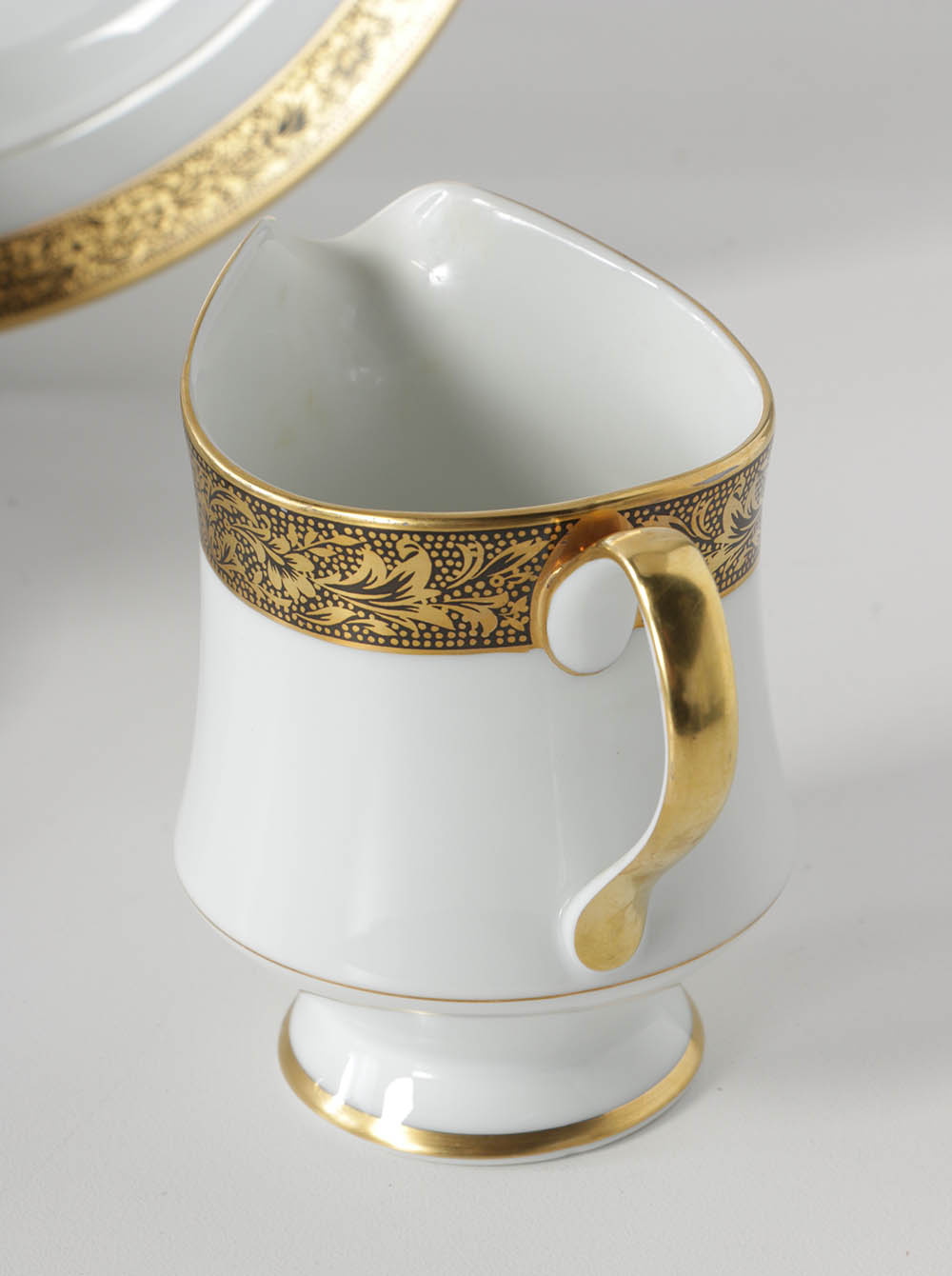 Sango China "Hampton" Porcelain Dinner Service