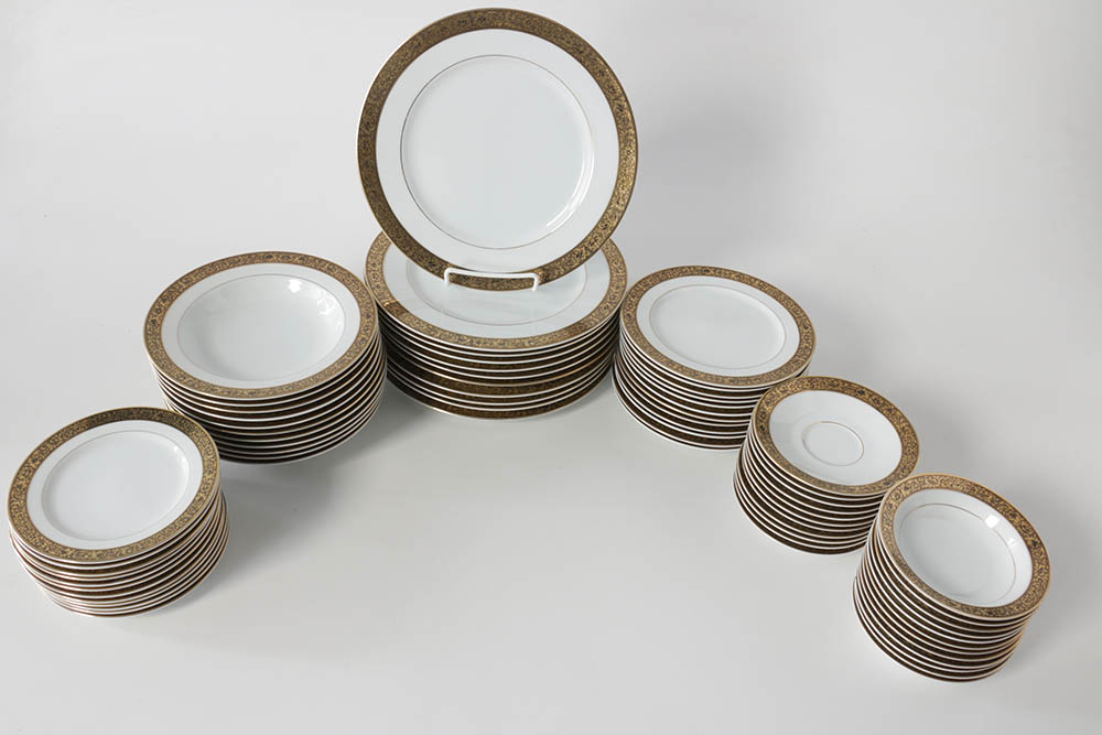 Sango China "Hampton" Porcelain Dinner Service