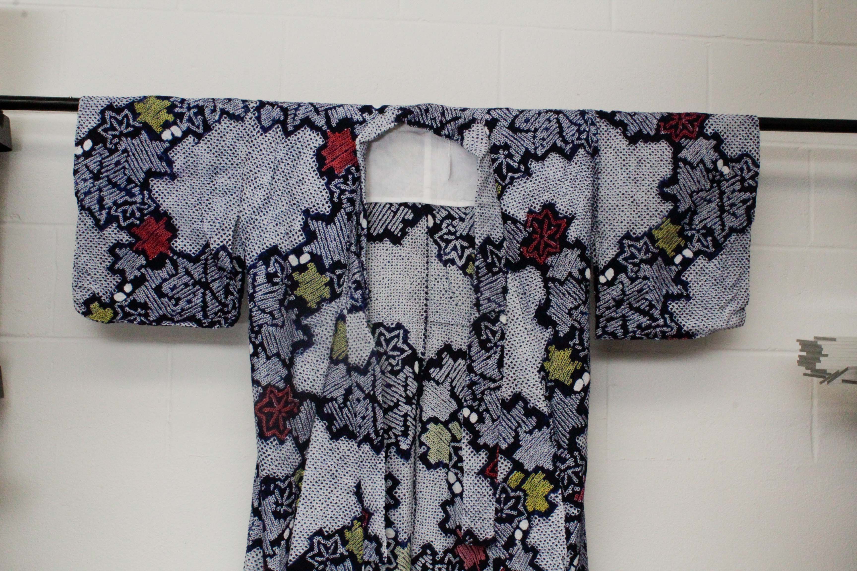 Circa 1950s Vintage Handwoven Cotton Yukata Kimono