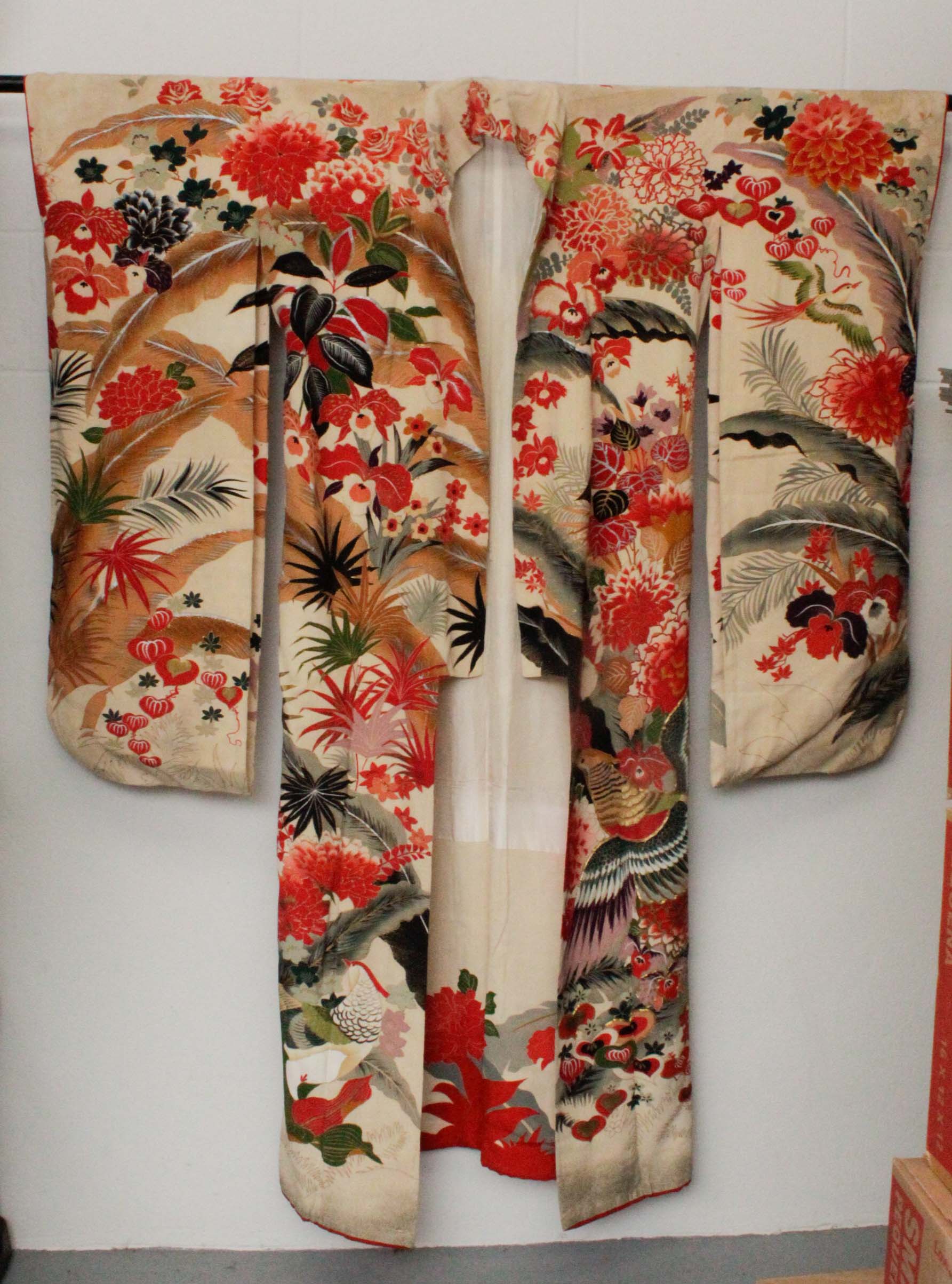Circa 1930 Vintage Handwoven Silk Crepe Formal Crested Furisode Kimono
