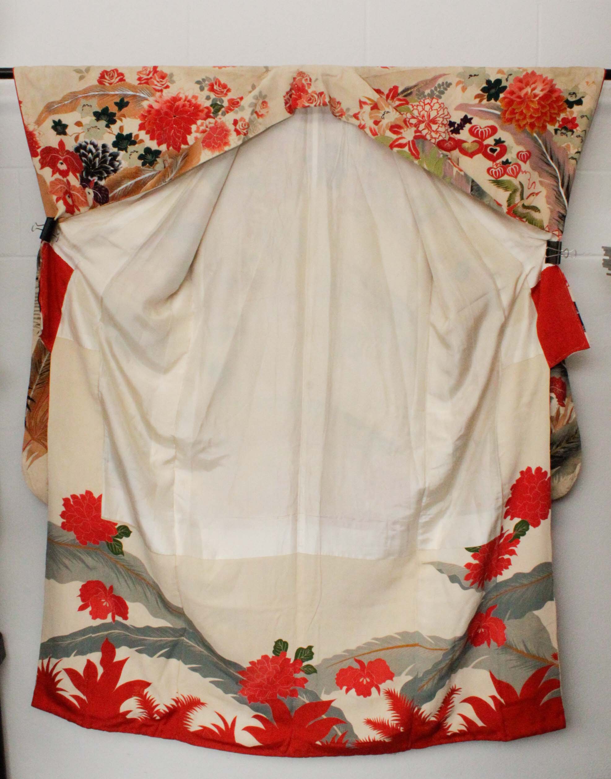 Circa 1930 Vintage Handwoven Silk Crepe Formal Crested Furisode Kimono