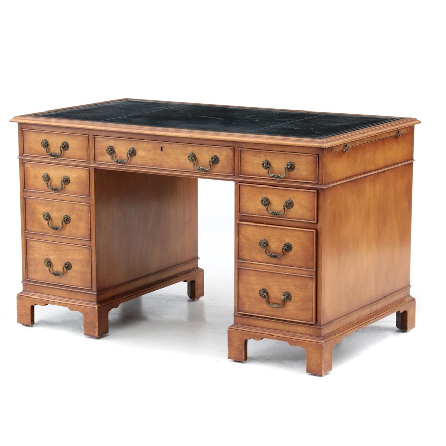 Federal Style Maple Veneer Desk by Old Colony Furniture, 20th Century