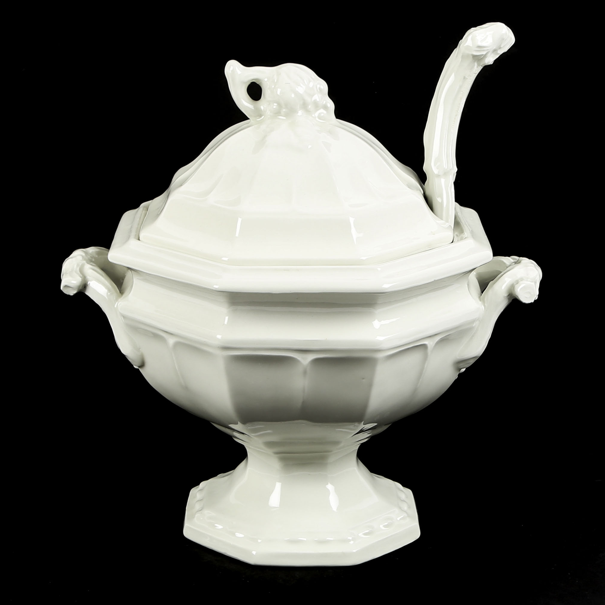 Vinatge Red Cliff Ironstone "Grape" Soup Tureen and Ladle