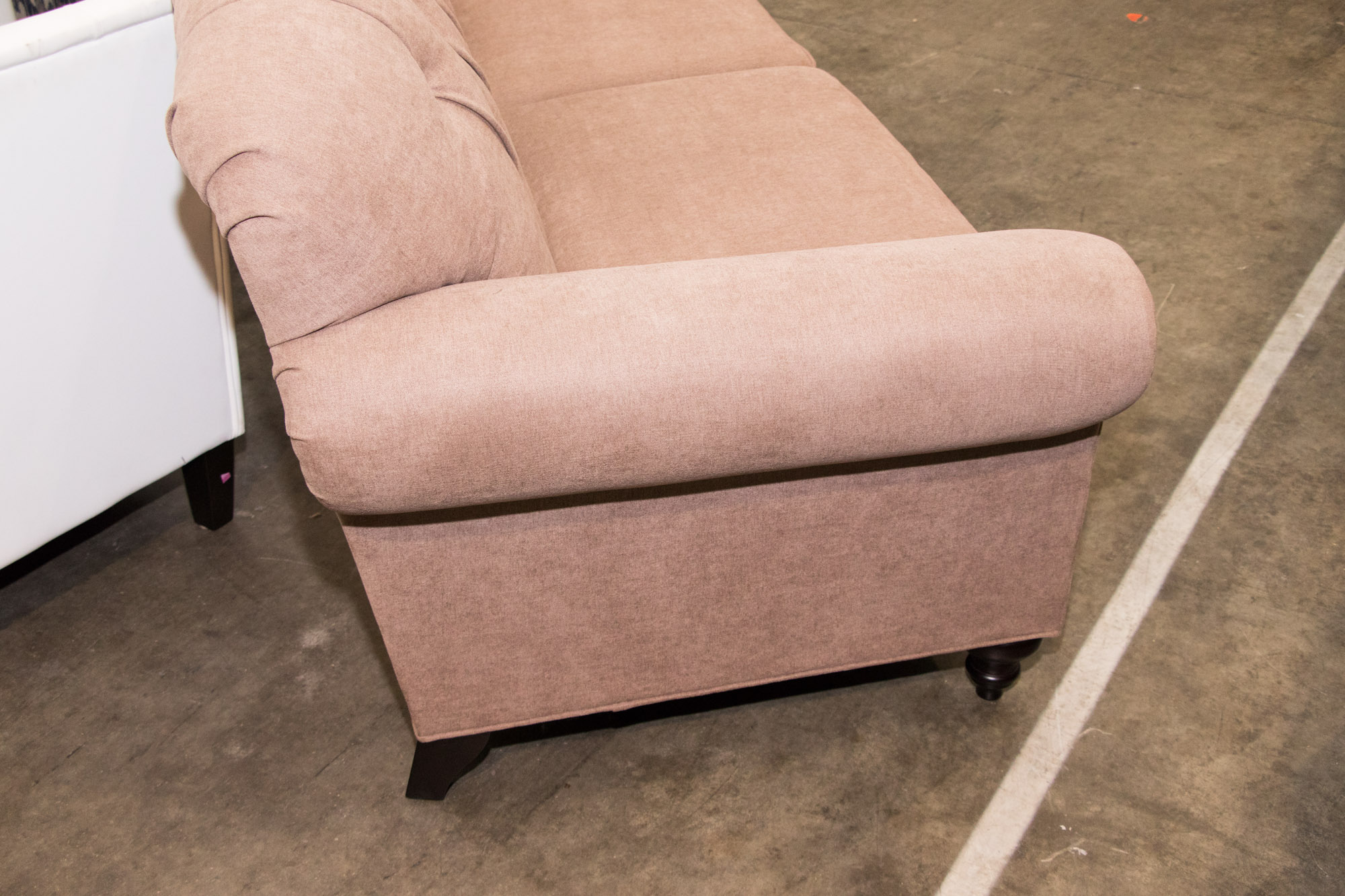 Contemporary Diamond Tufted Back Sofa