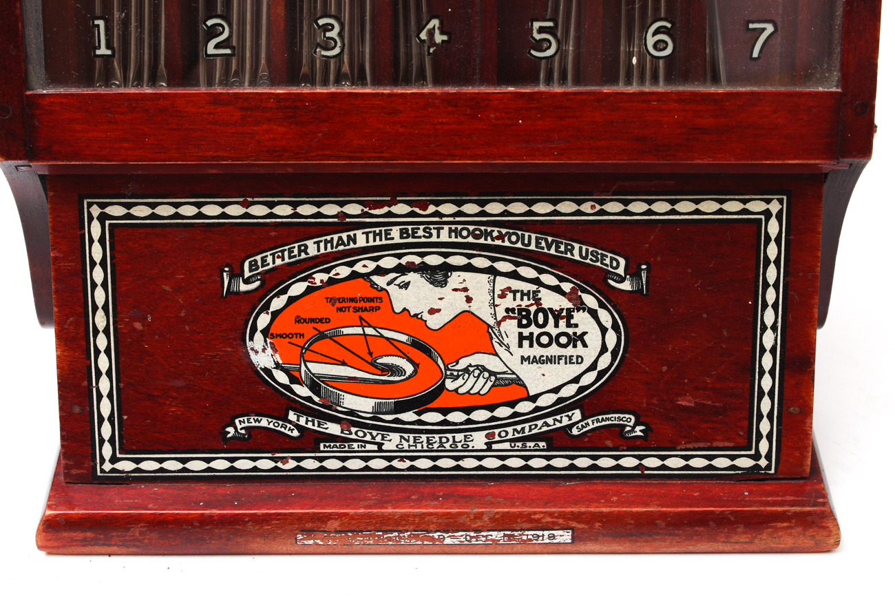 Antique Boyne Crochet Hook Counter Display Case