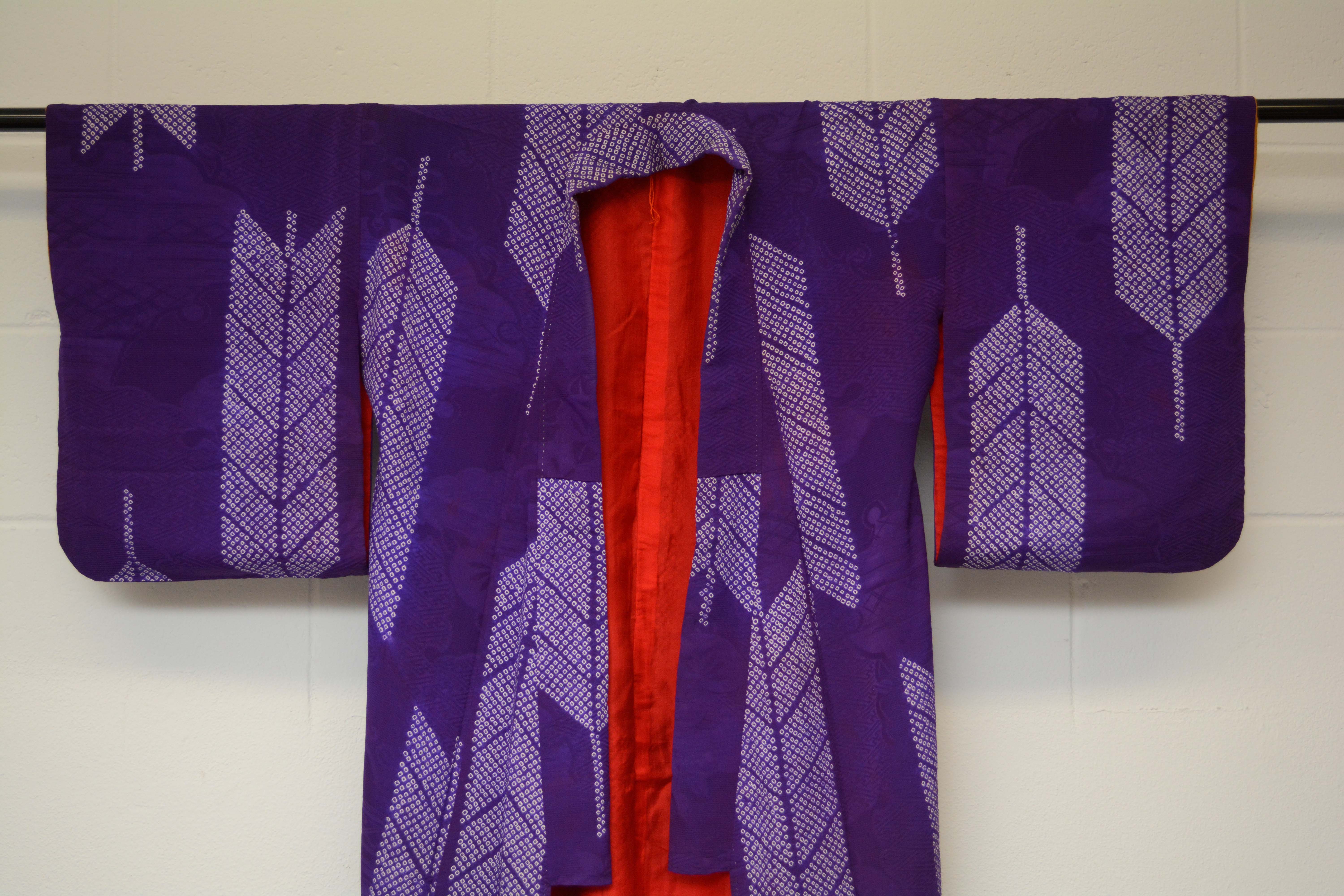 Circa 1915 Antique Handwoven Silk Damask Kimono