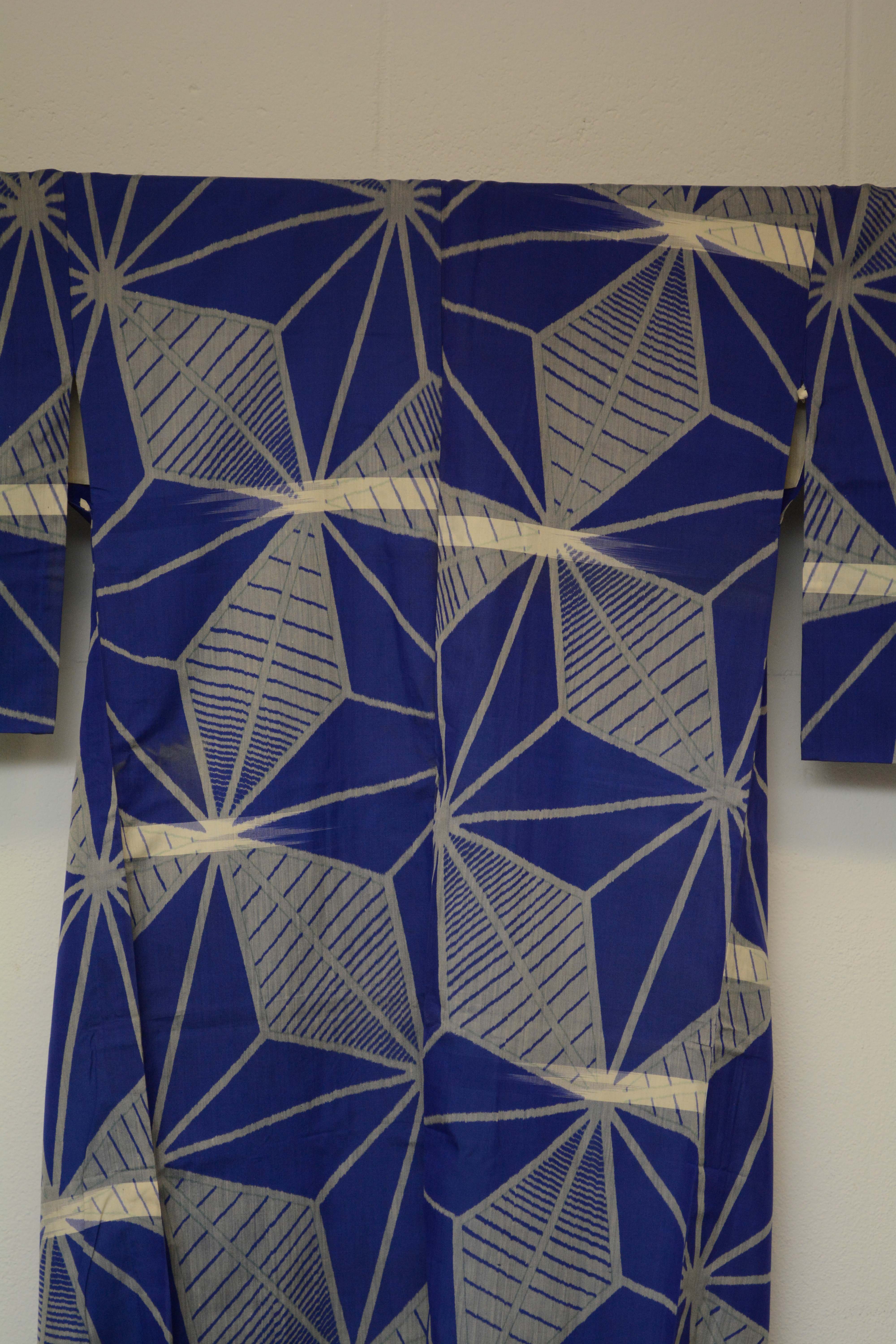 Circa 1925 Vintage Japanese Handwoven Kasuri Ikat Silk Kimono