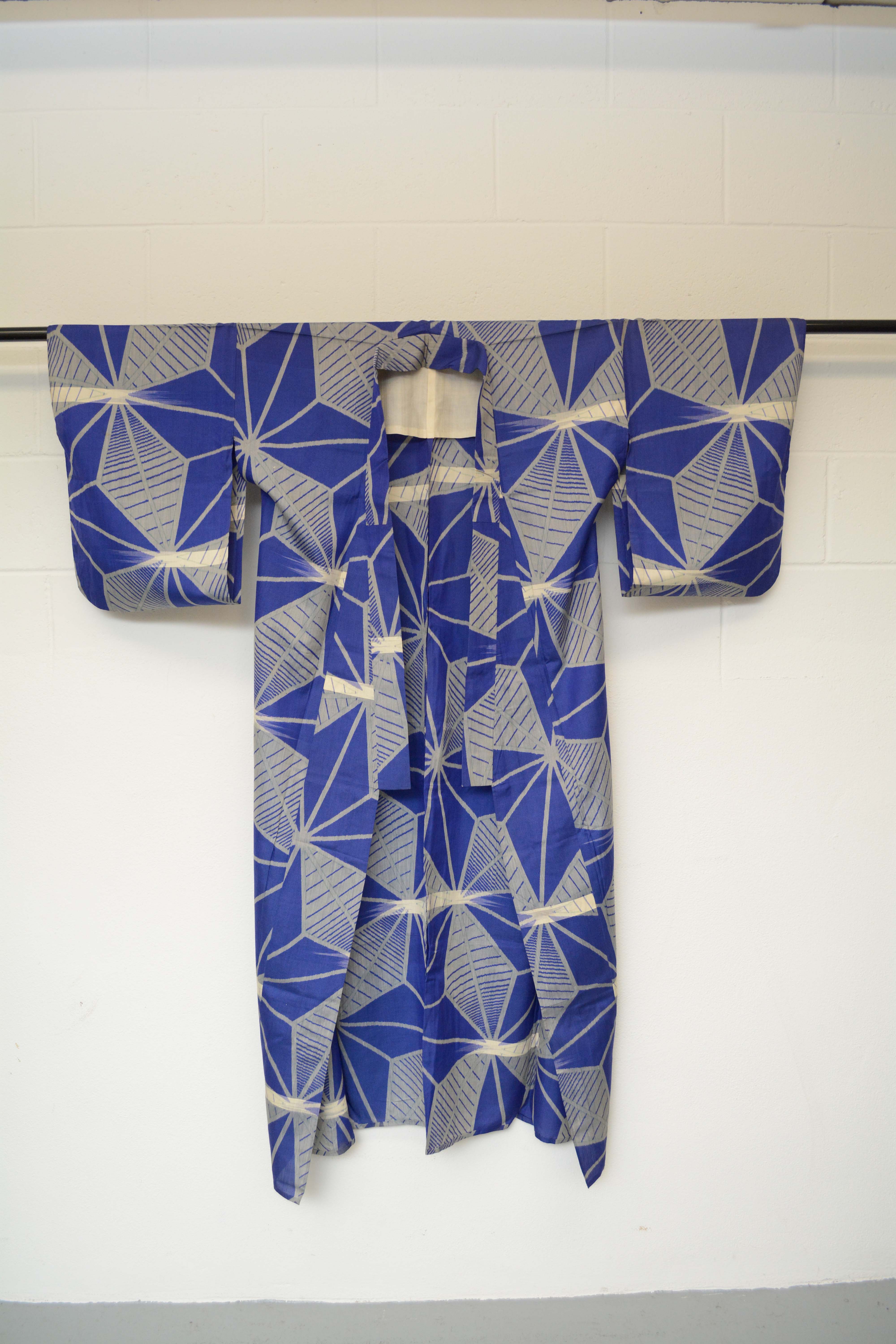 Circa 1925 Vintage Japanese Handwoven Kasuri Ikat Silk Kimono