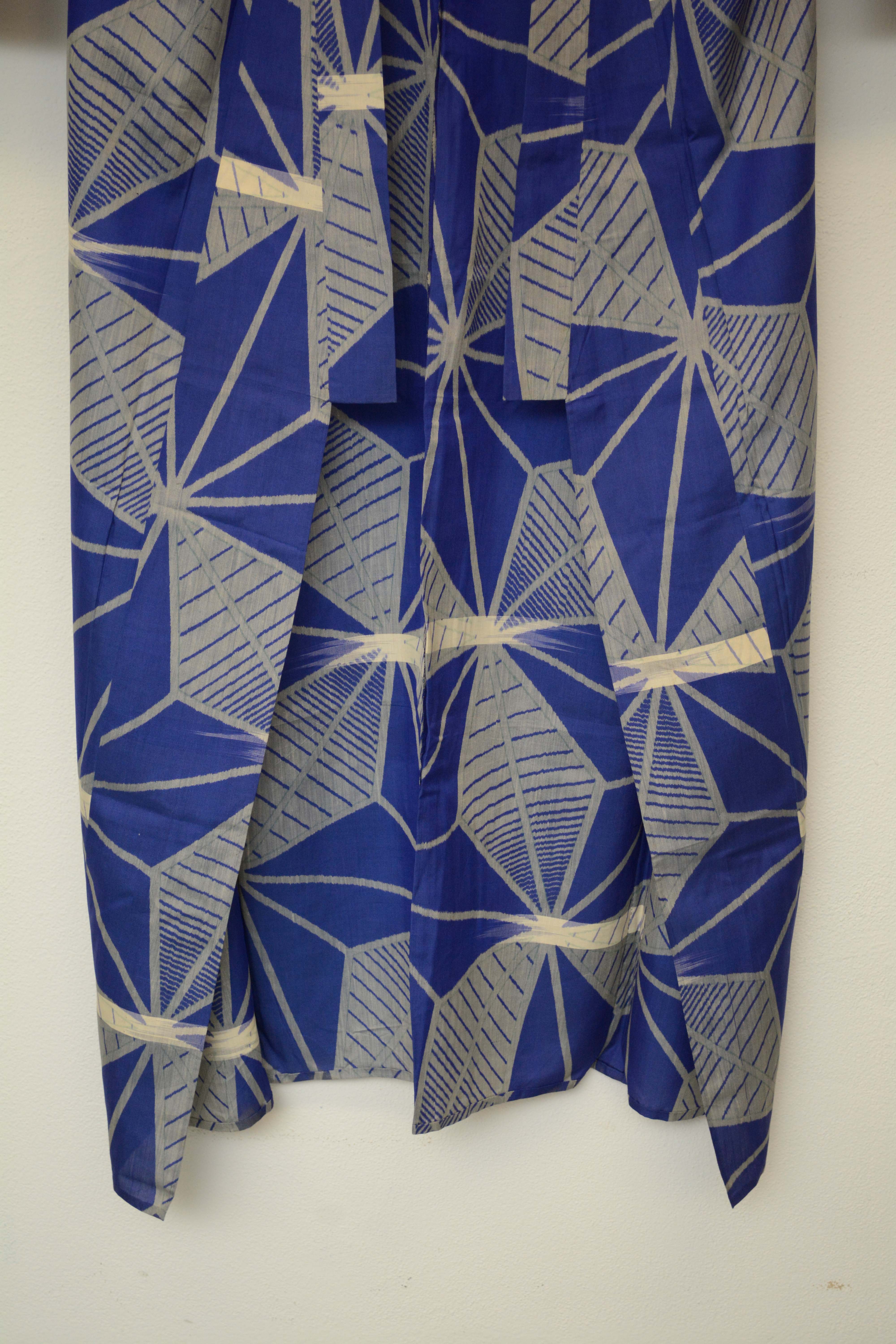 Circa 1925 Vintage Japanese Handwoven Kasuri Ikat Silk Kimono