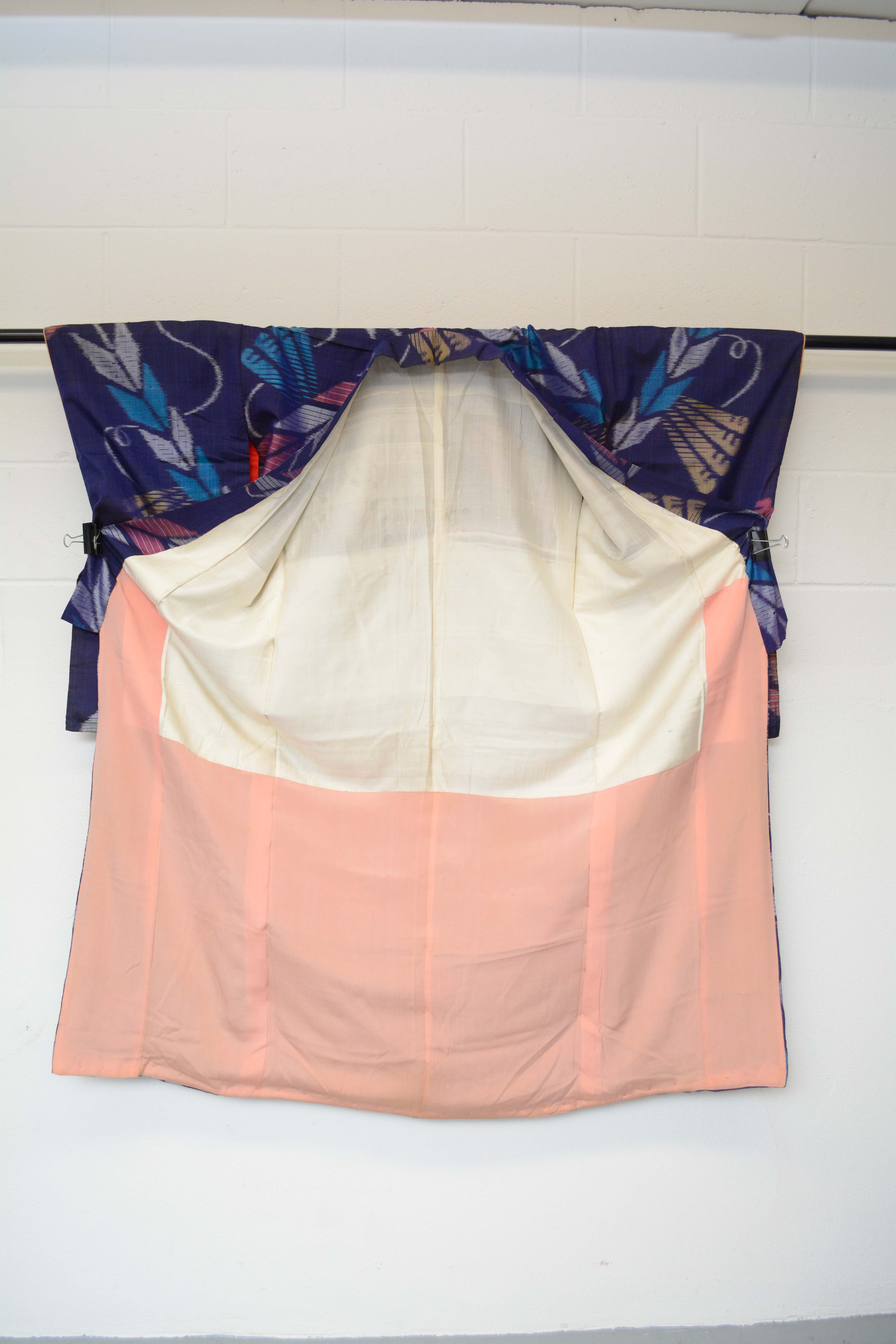 Circa 1930s Vintage Handwoven Meisen Ikat Silk Kofurisode Kimono